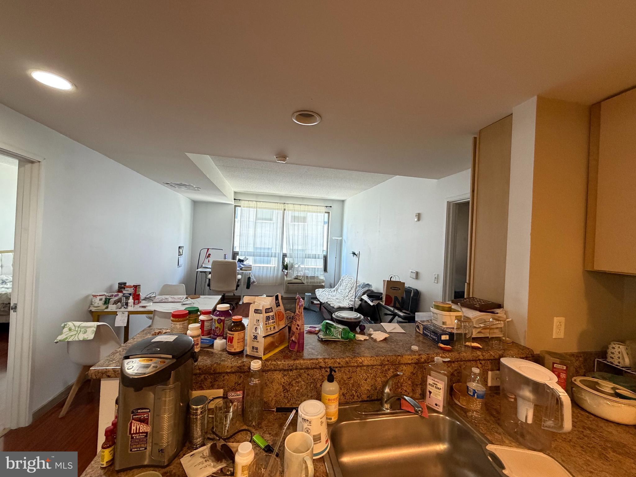 815 ARCH STREET 37 517