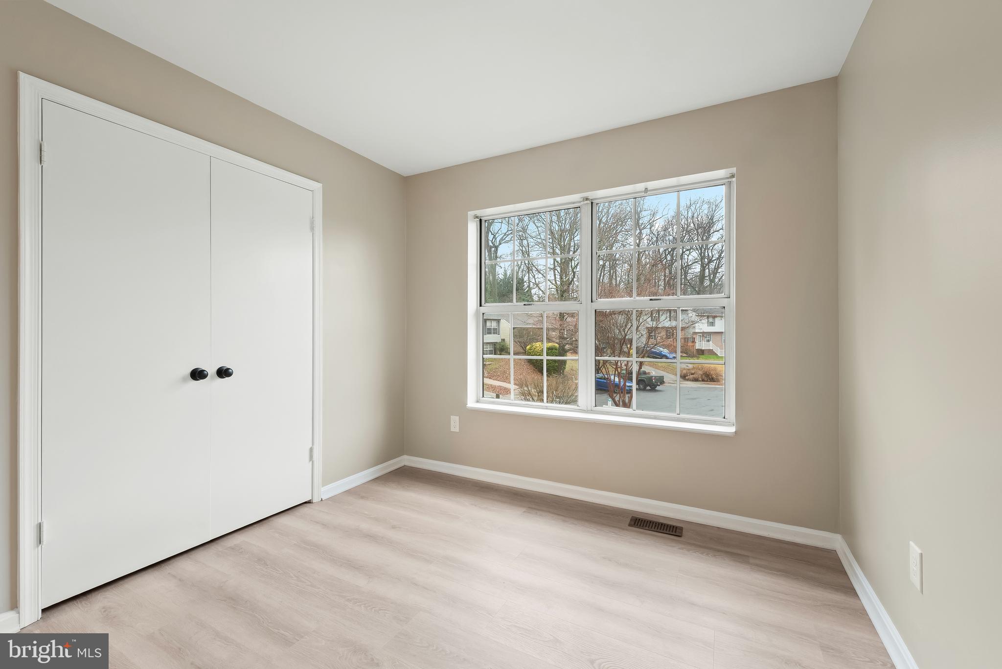 OLD COUNTY ESTATES - Residential