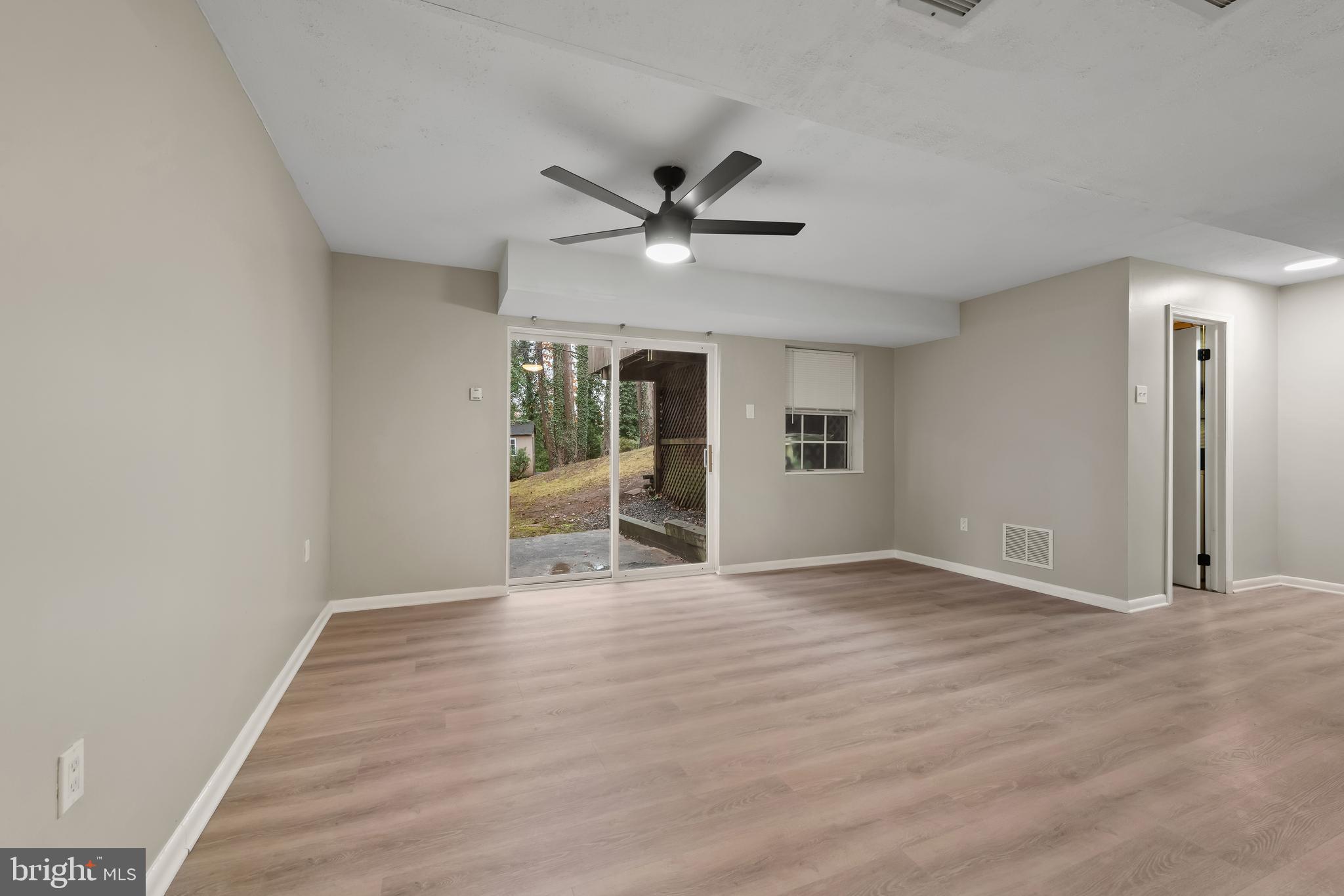 OLD COUNTY ESTATES - Residential