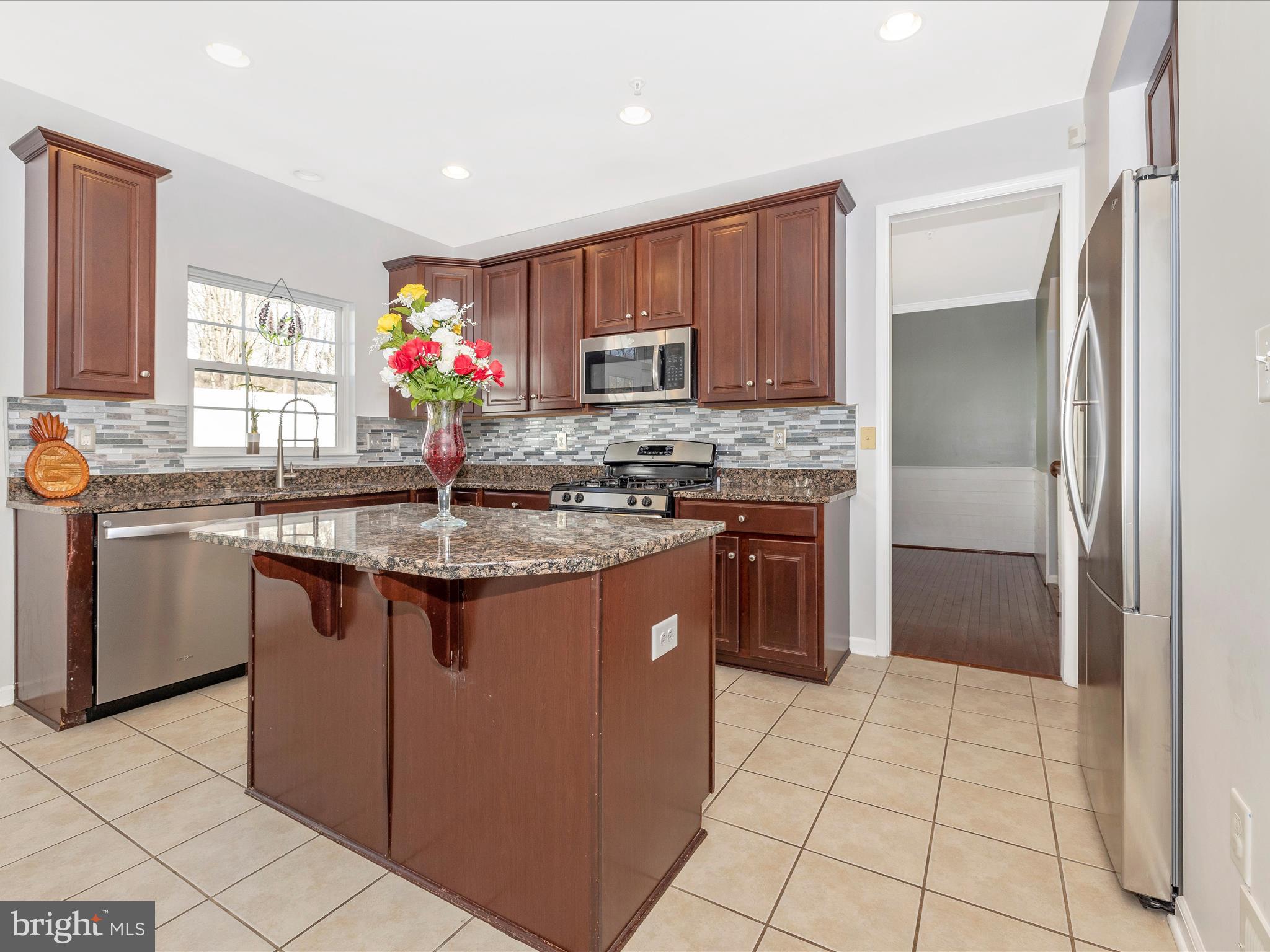 CANNON BLUFF - Residential Lease