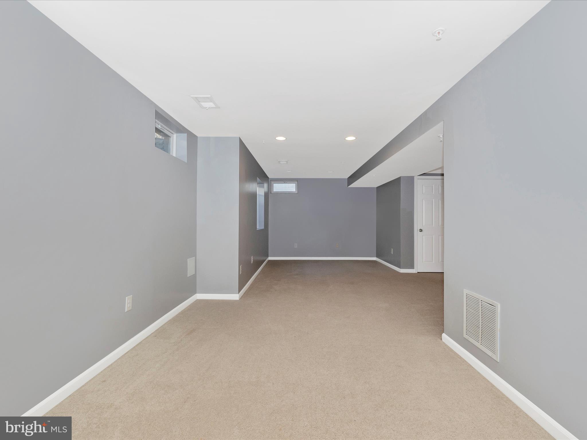 CANNON BLUFF - Residential Lease