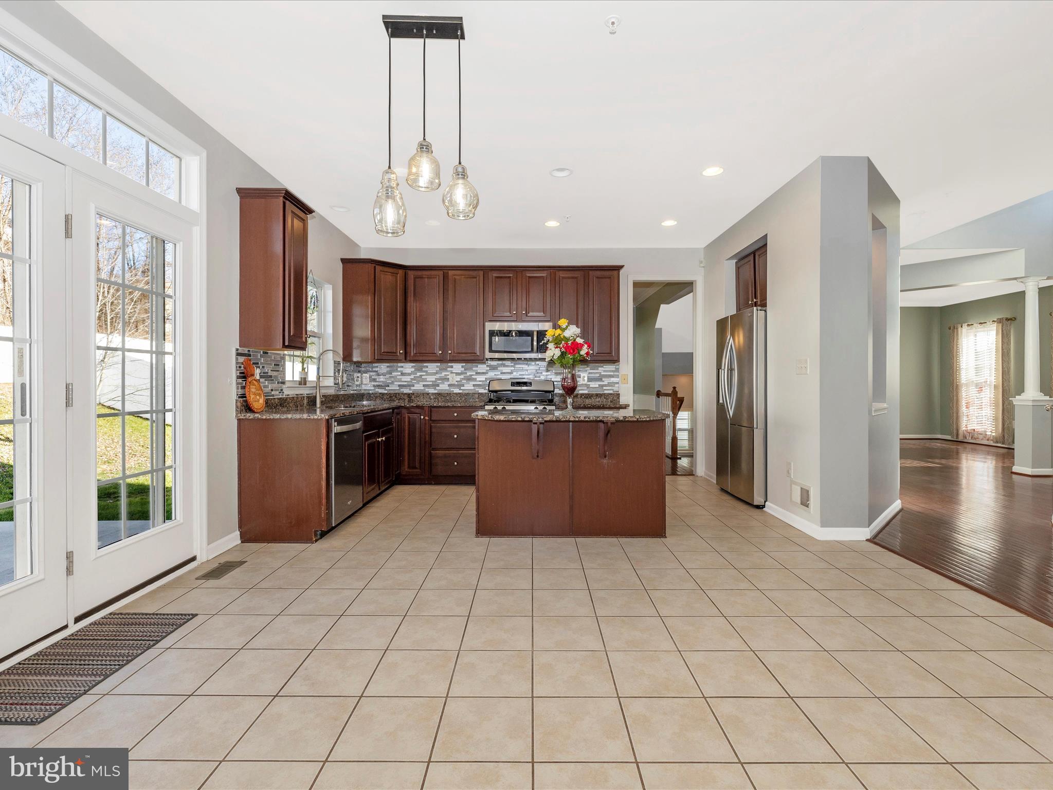 CANNON BLUFF - Residential Lease