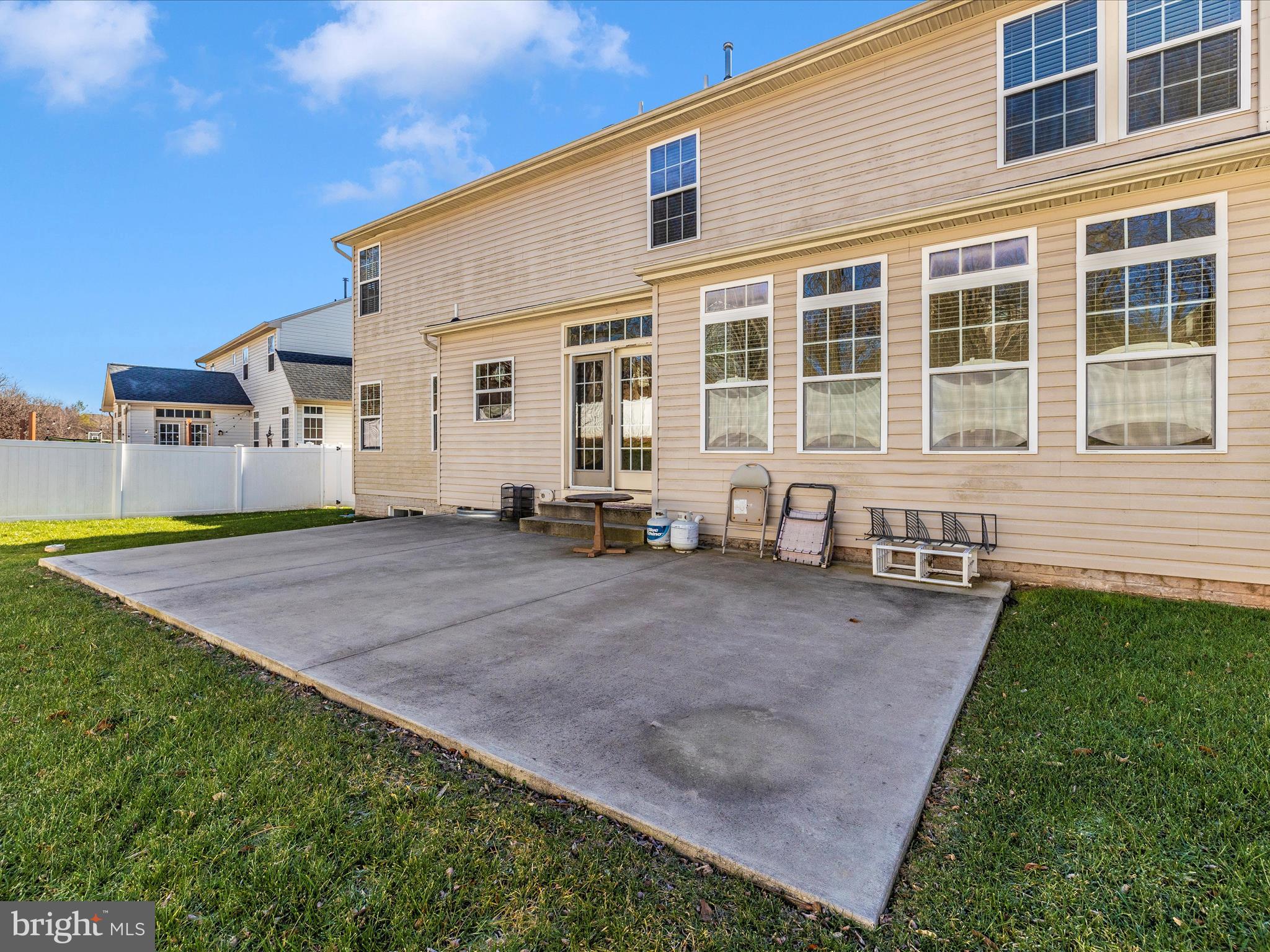 CANNON BLUFF - Residential Lease