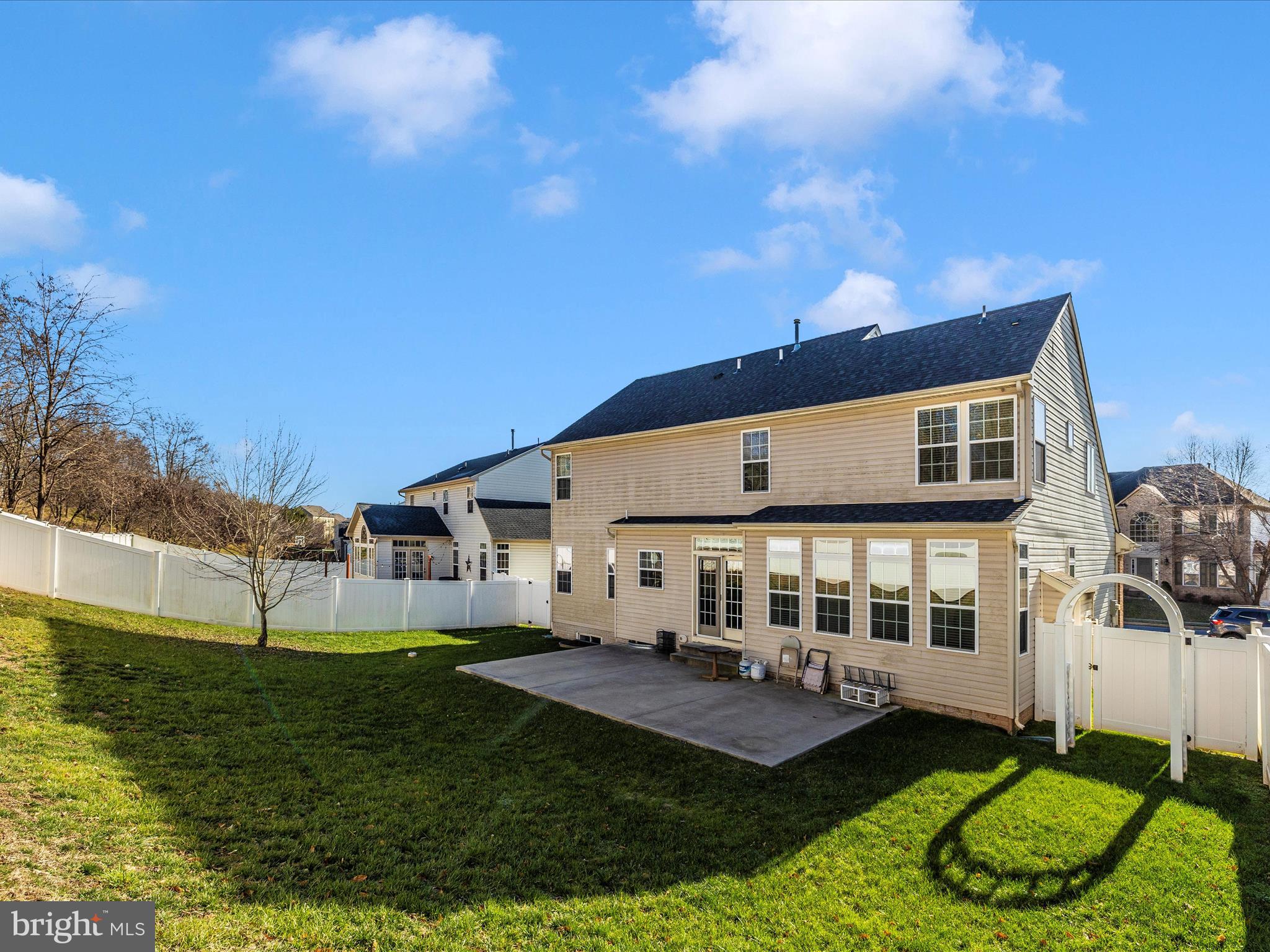 CANNON BLUFF - Residential Lease