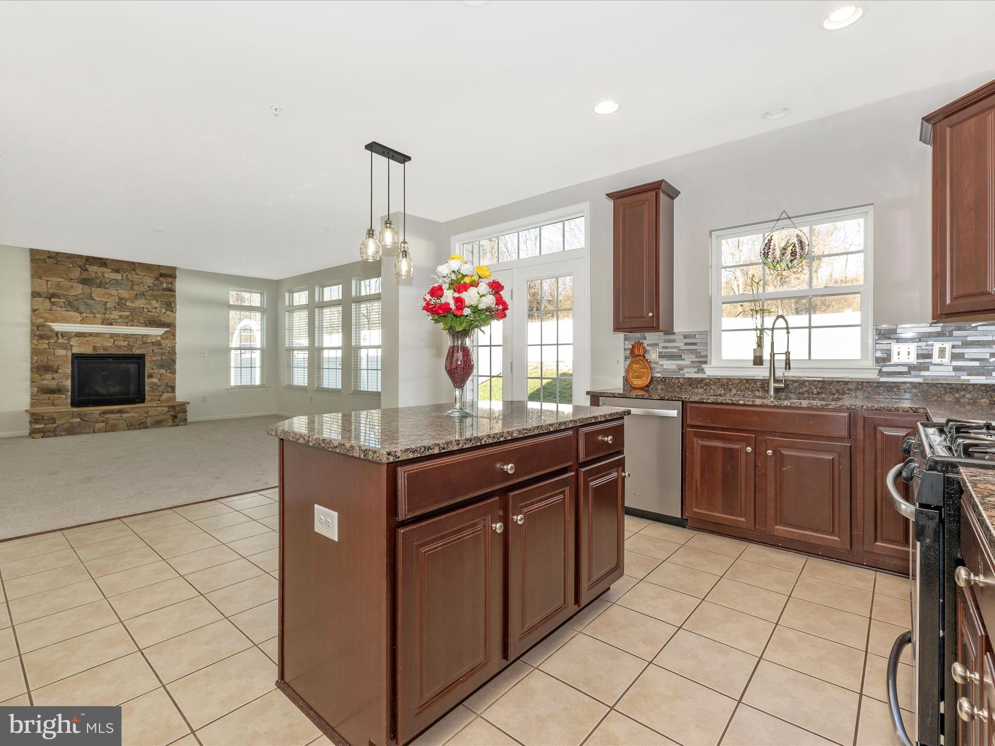 CANNON BLUFF - Residential Lease