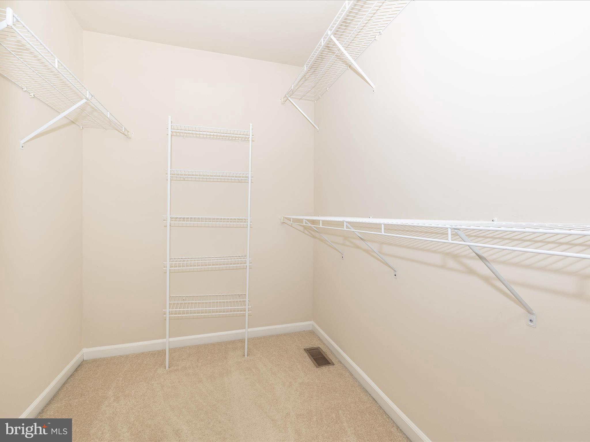 CANNON BLUFF - Residential Lease