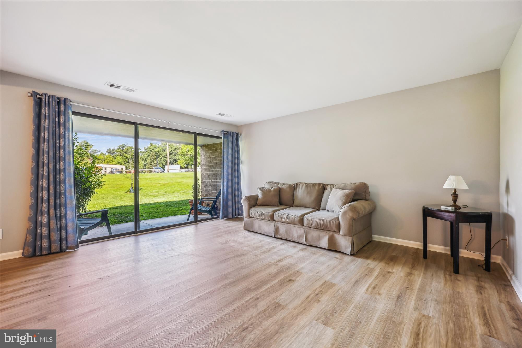 18910 SMOOTHSTONE WAY 1