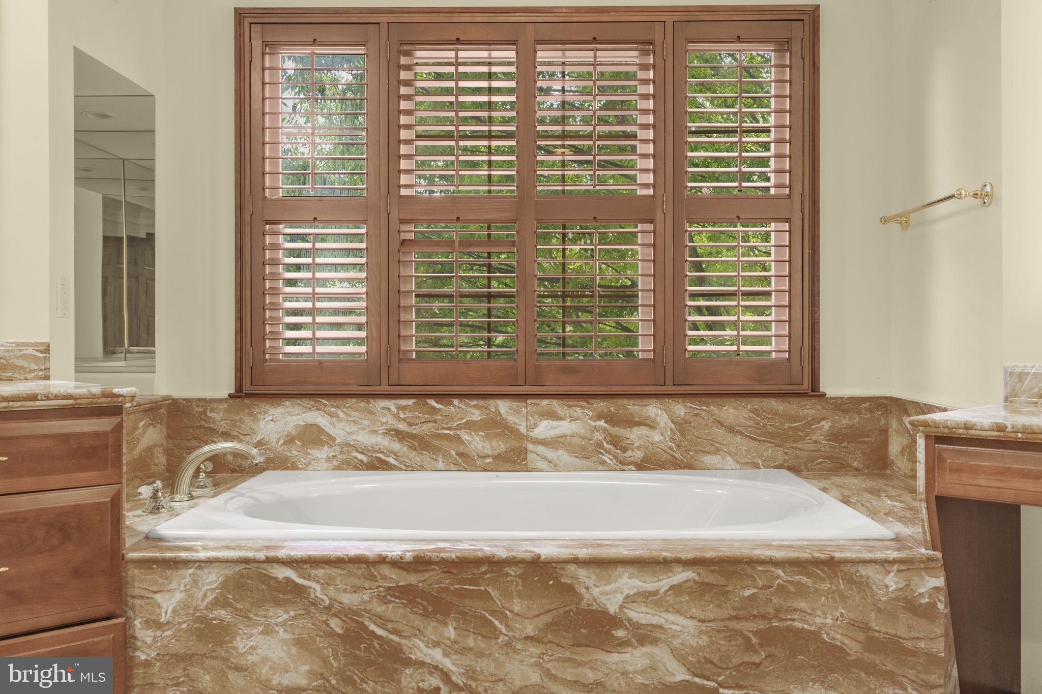 PALISADES PARK - Residential