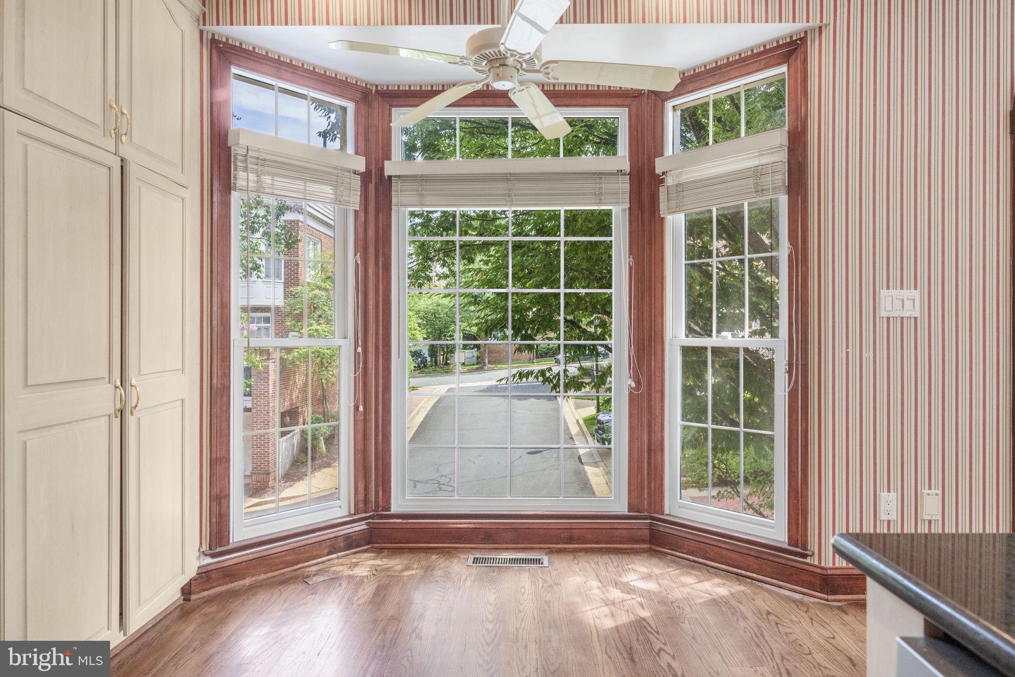 PALISADES PARK - Residential