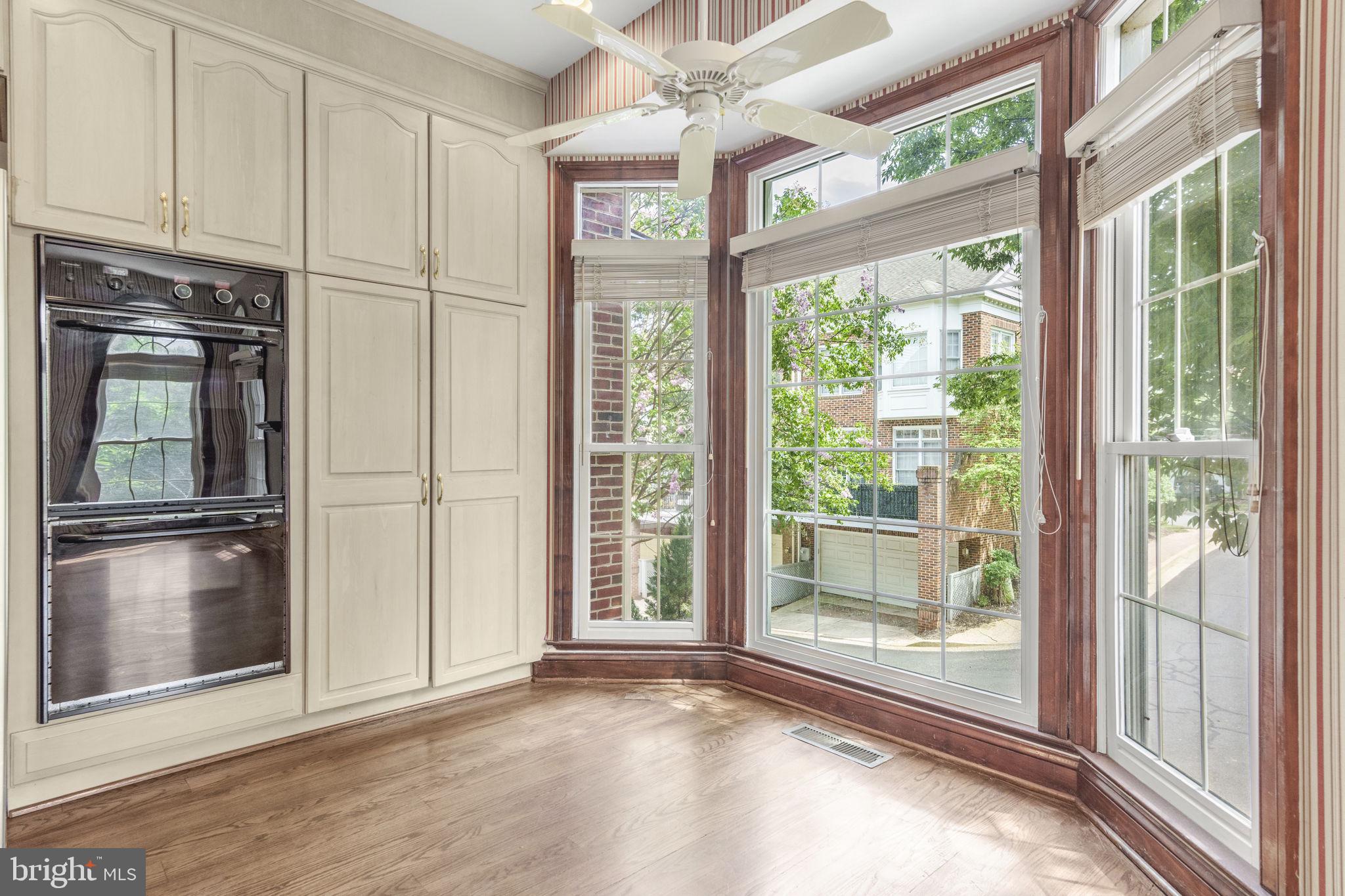 PALISADES PARK - Residential