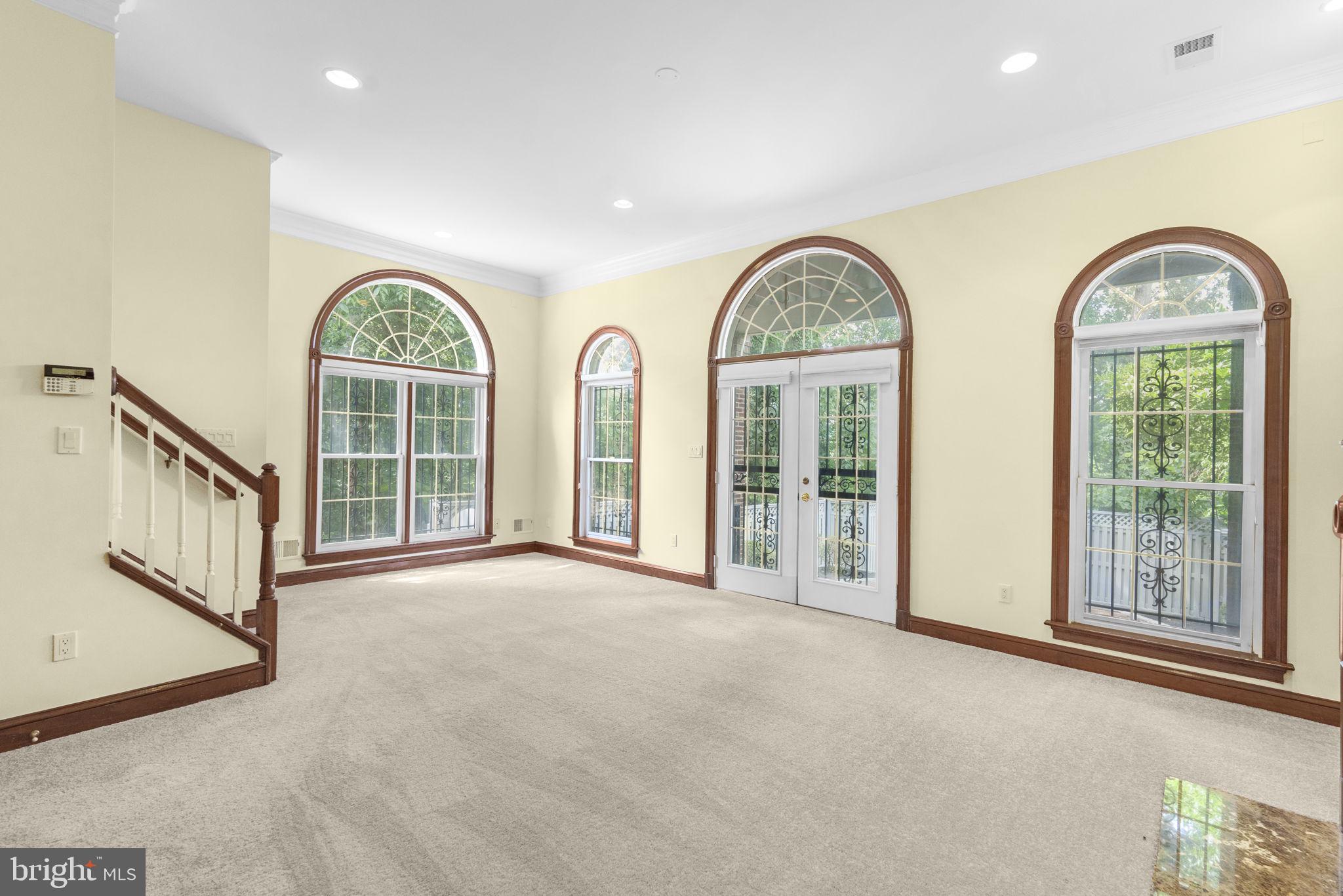 PALISADES PARK - Residential