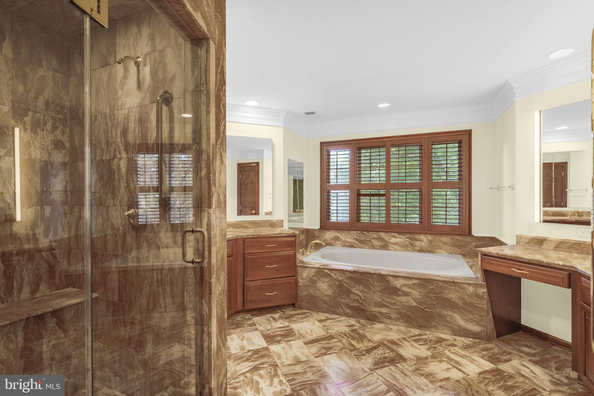 PALISADES PARK - Residential