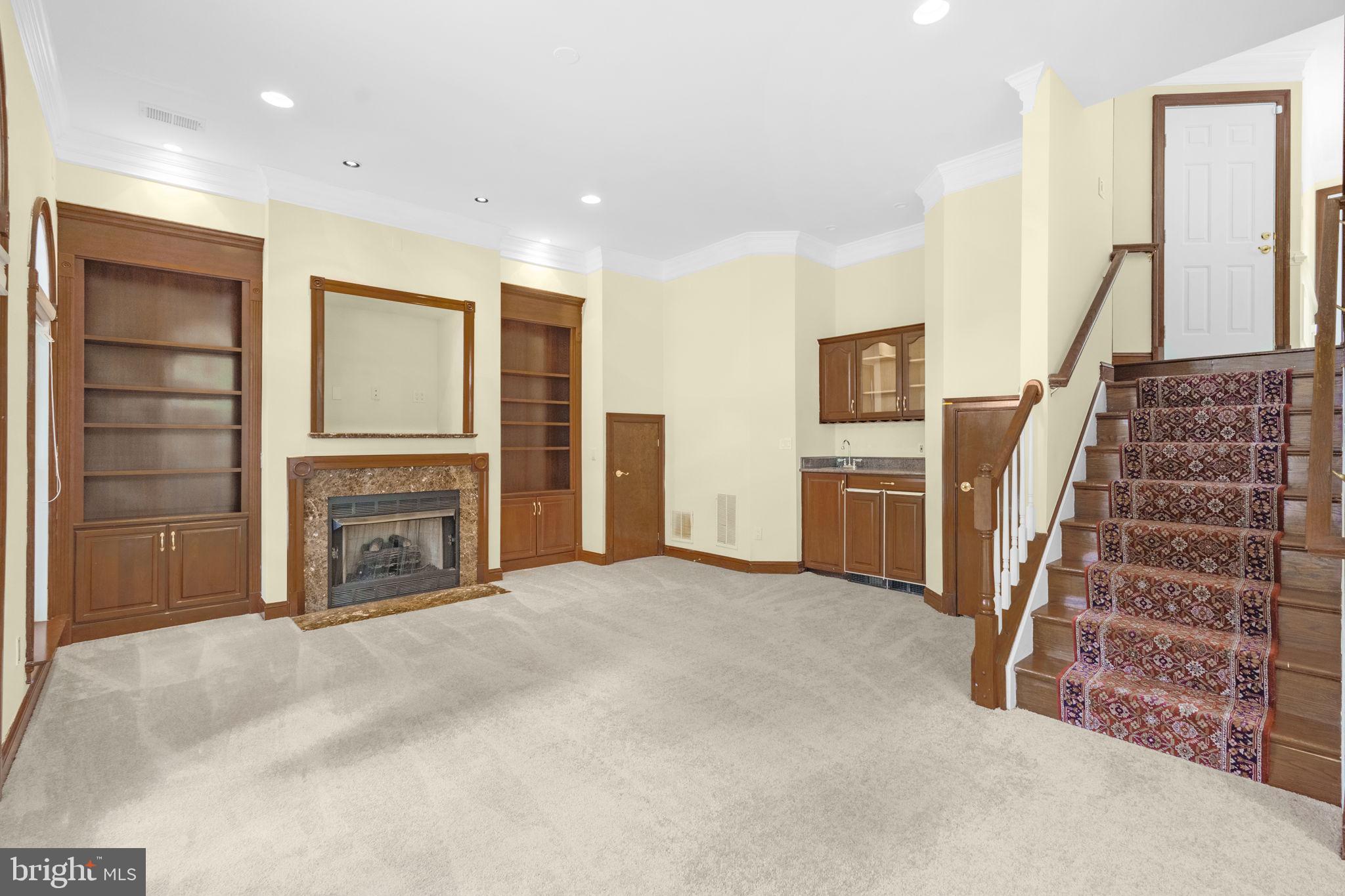 PALISADES PARK - Residential