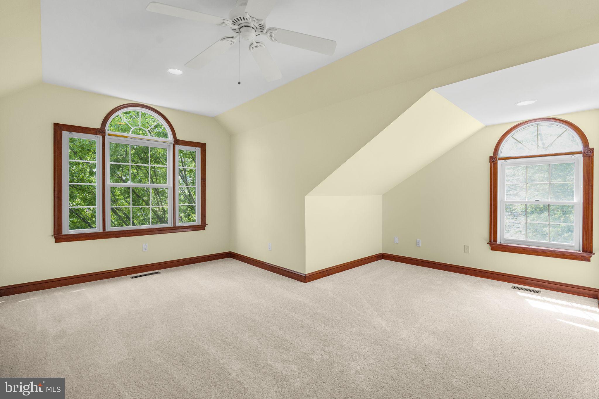 PALISADES PARK - Residential