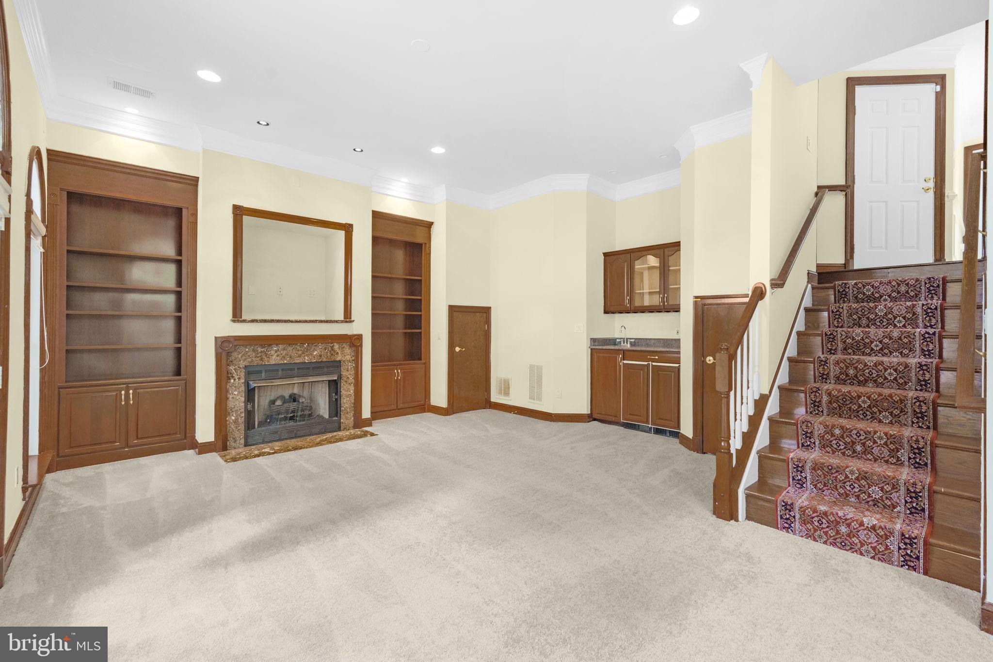 PALISADES PARK - Residential