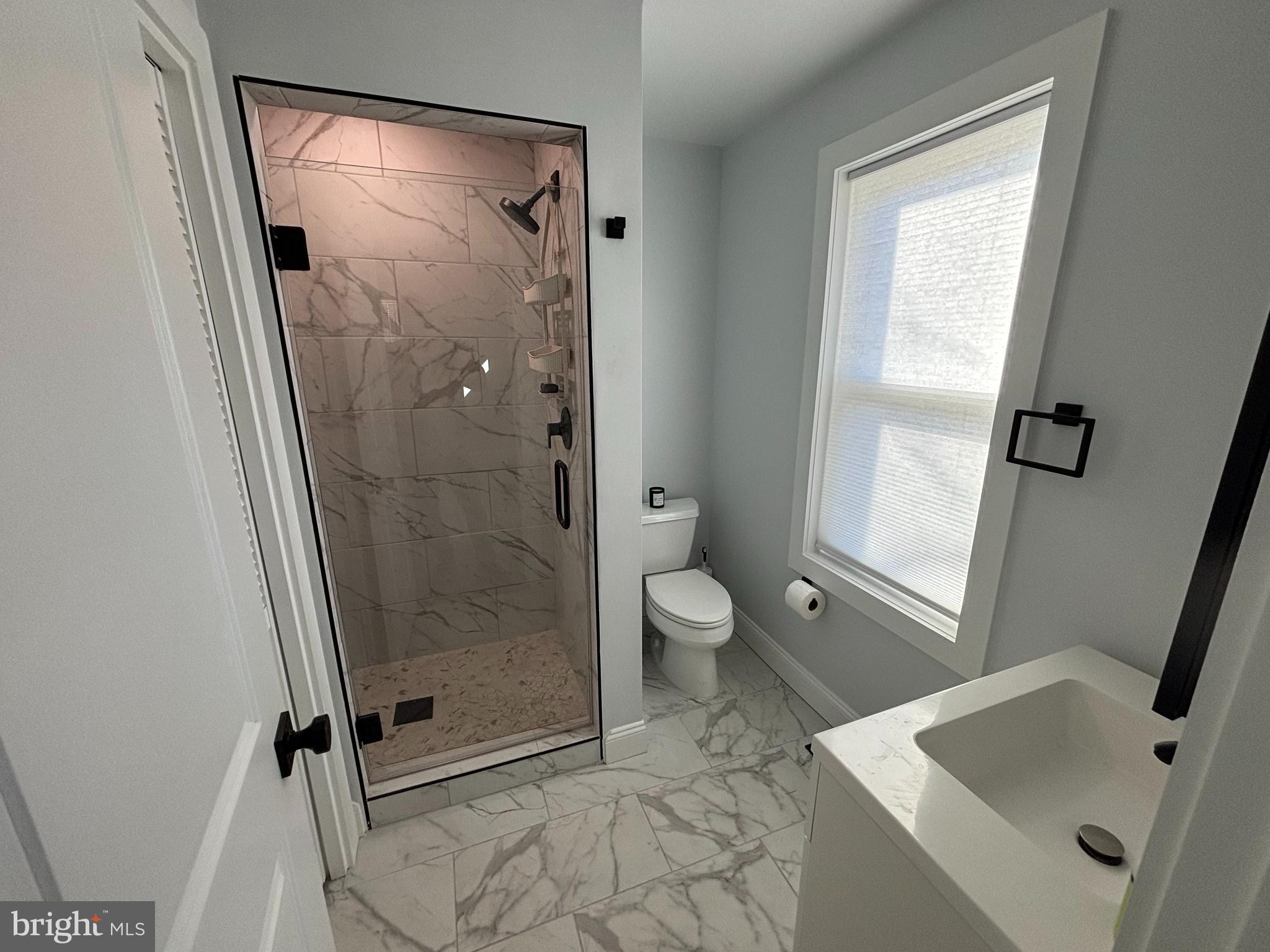 HARRY ROSS PROPERTY - Residential