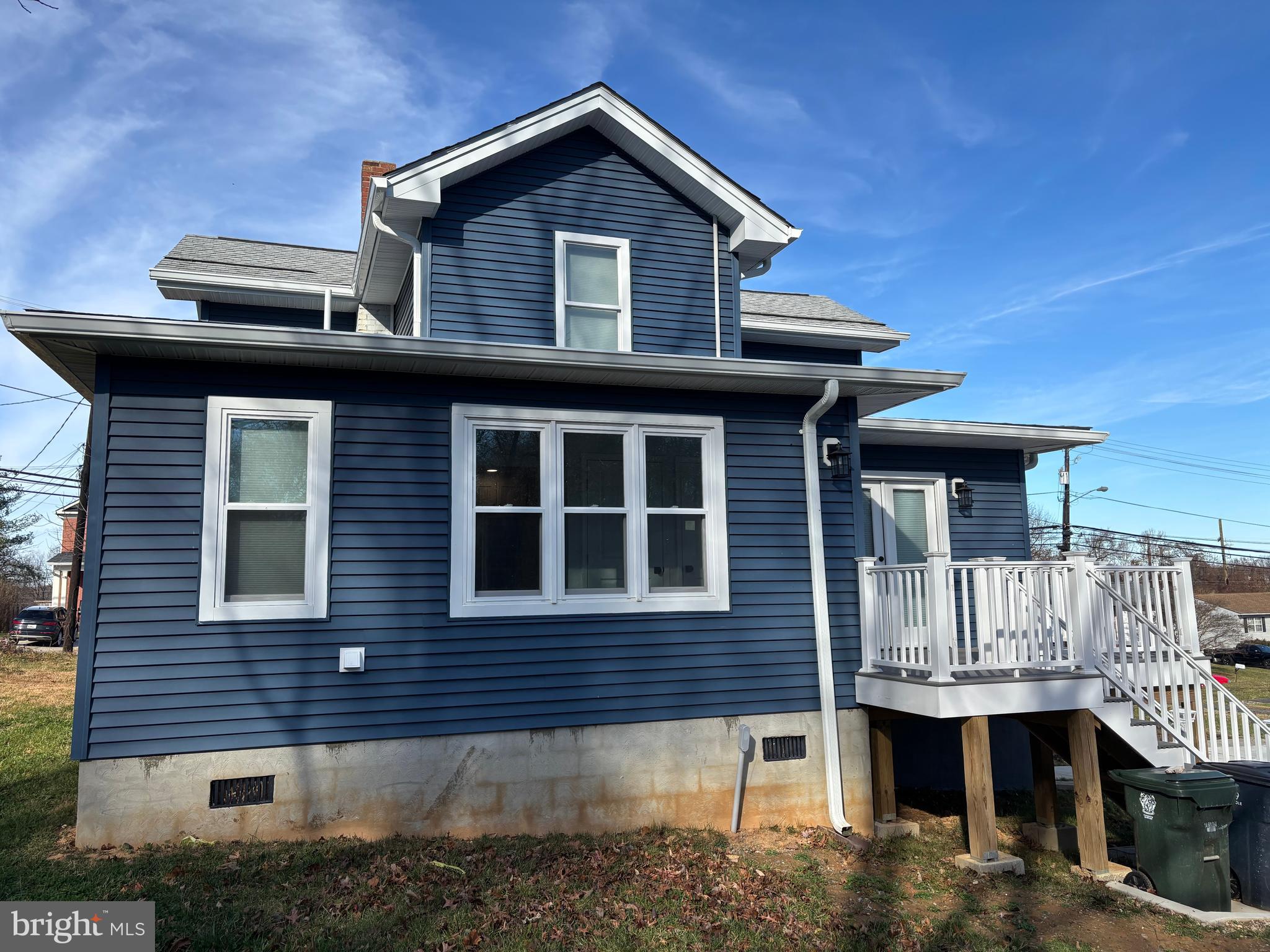 HARRY ROSS PROPERTY - Residential