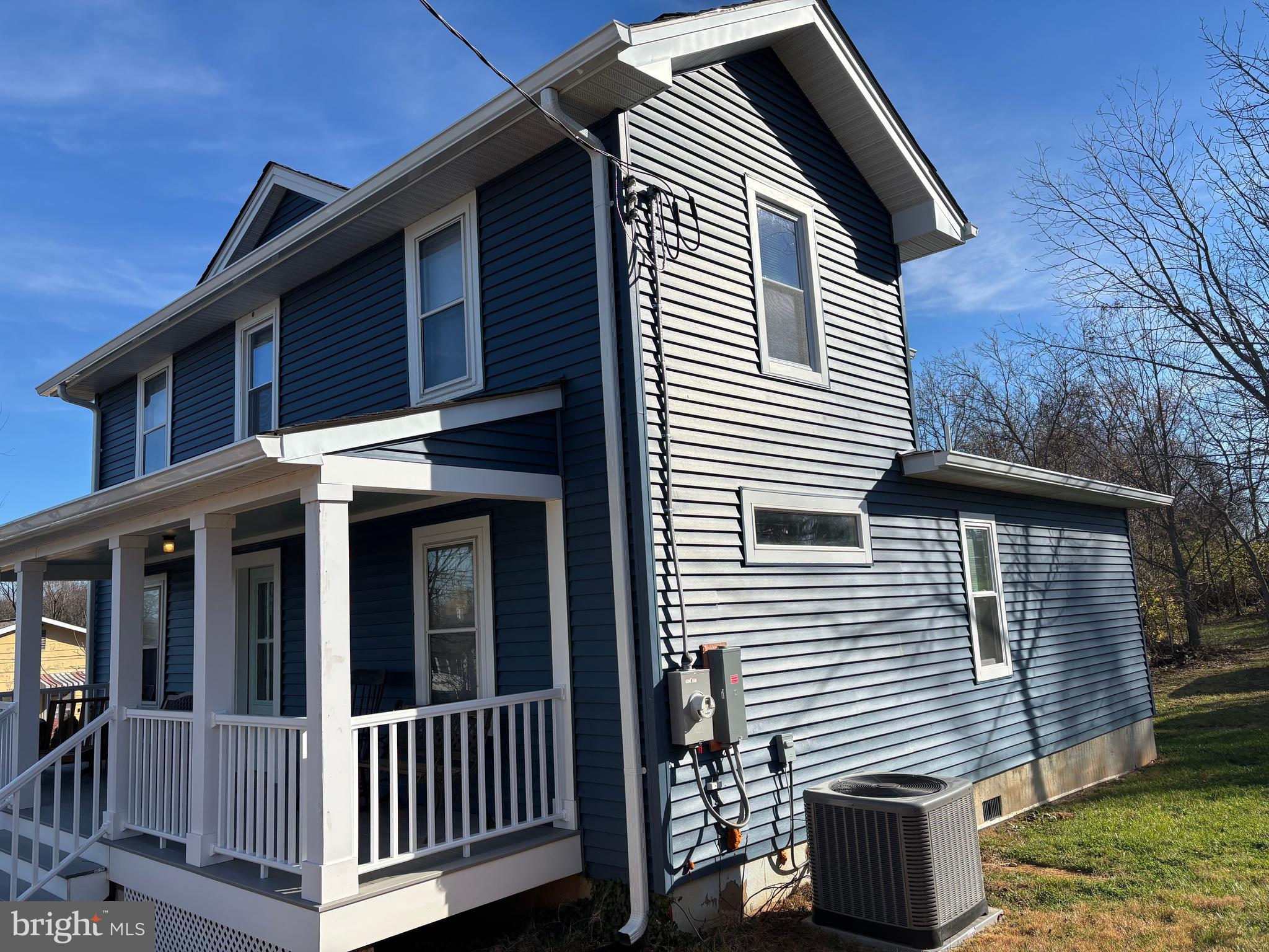 HARRY ROSS PROPERTY - Residential