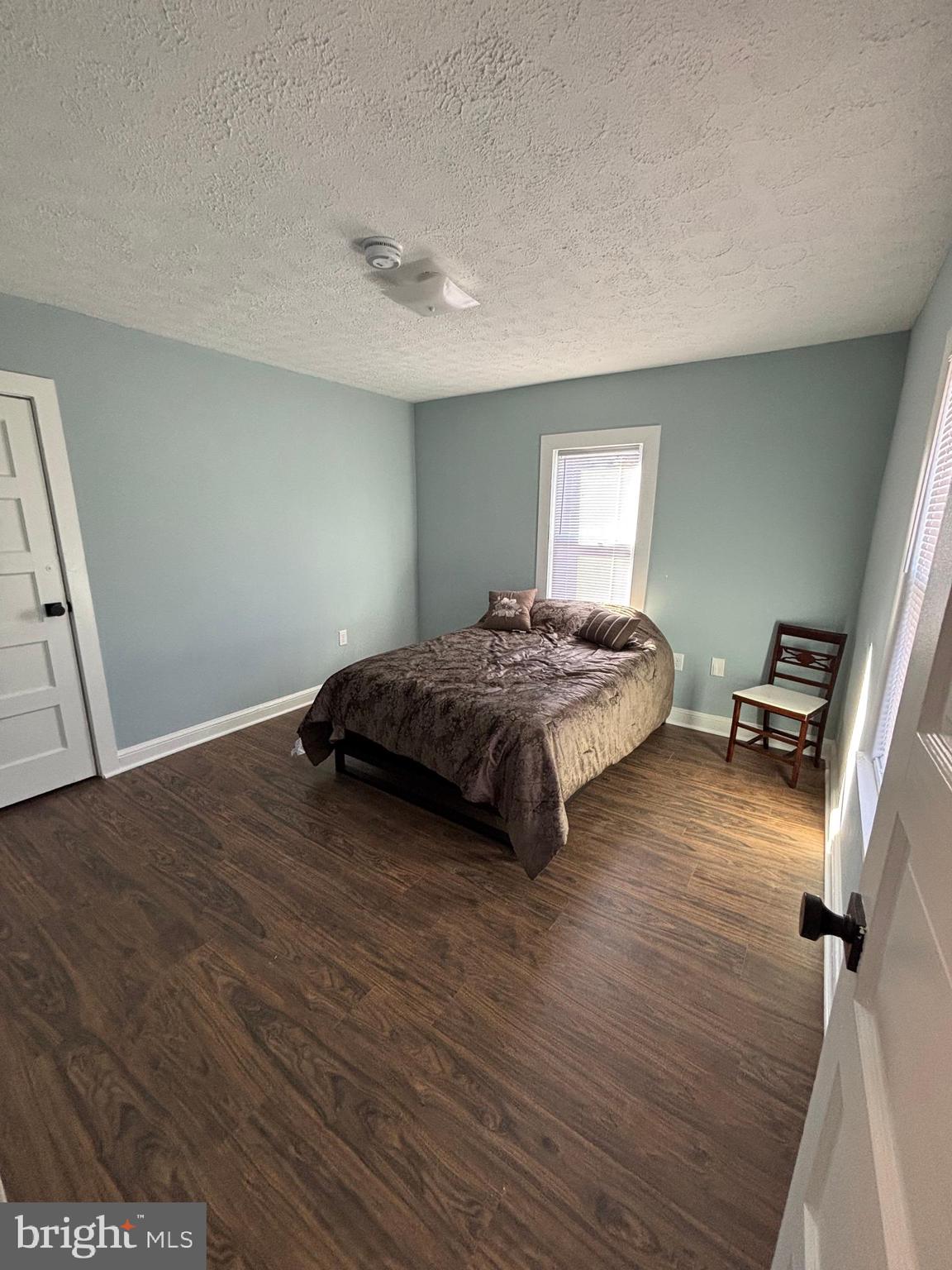 HARRY ROSS PROPERTY - Residential