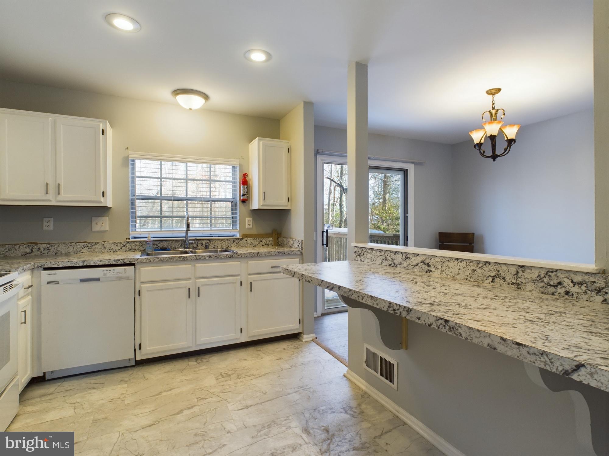 WESTLAKE VILLAGE - LANCASTER - Residential Lease