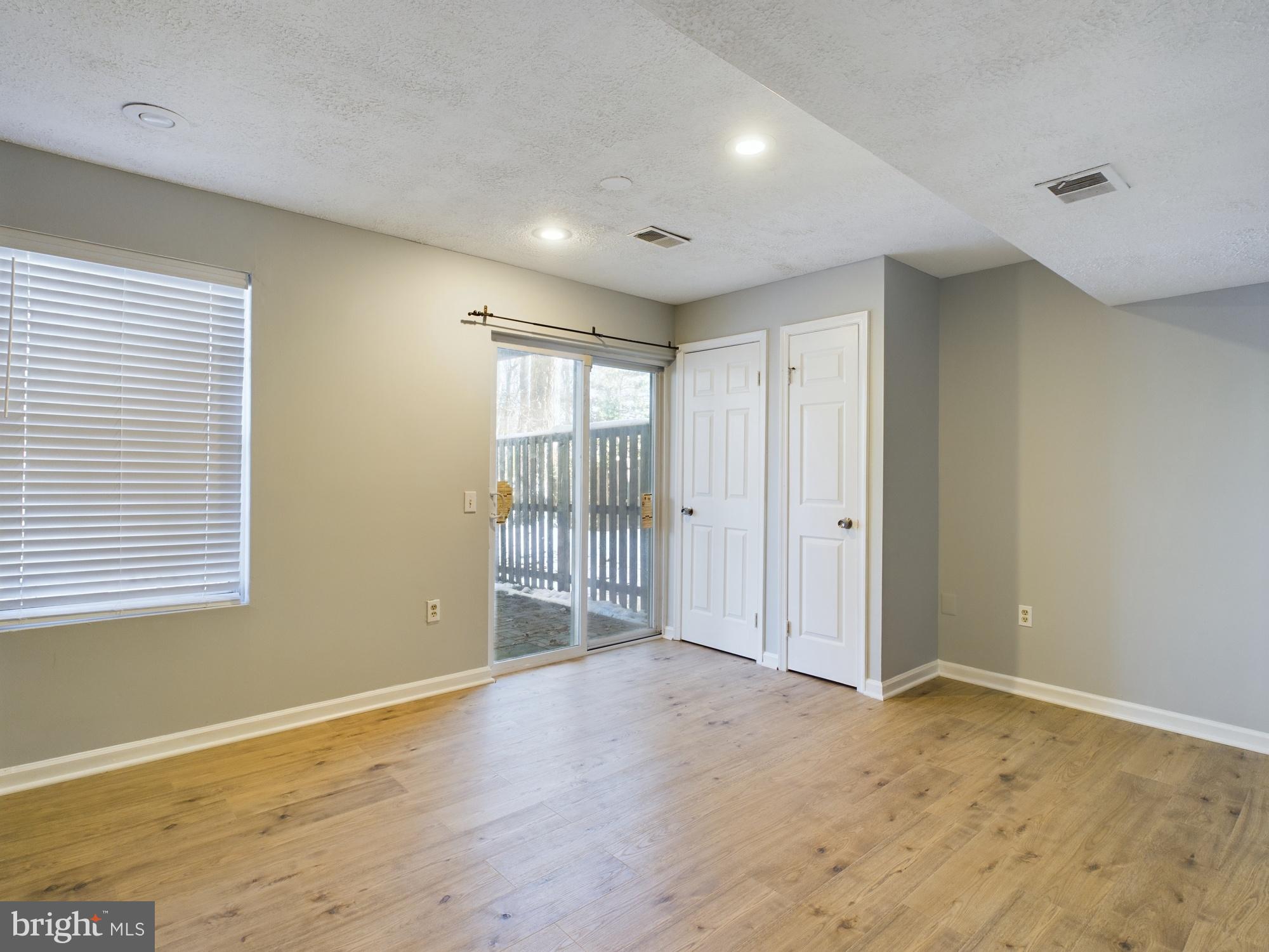 WESTLAKE VILLAGE - LANCASTER - Residential Lease