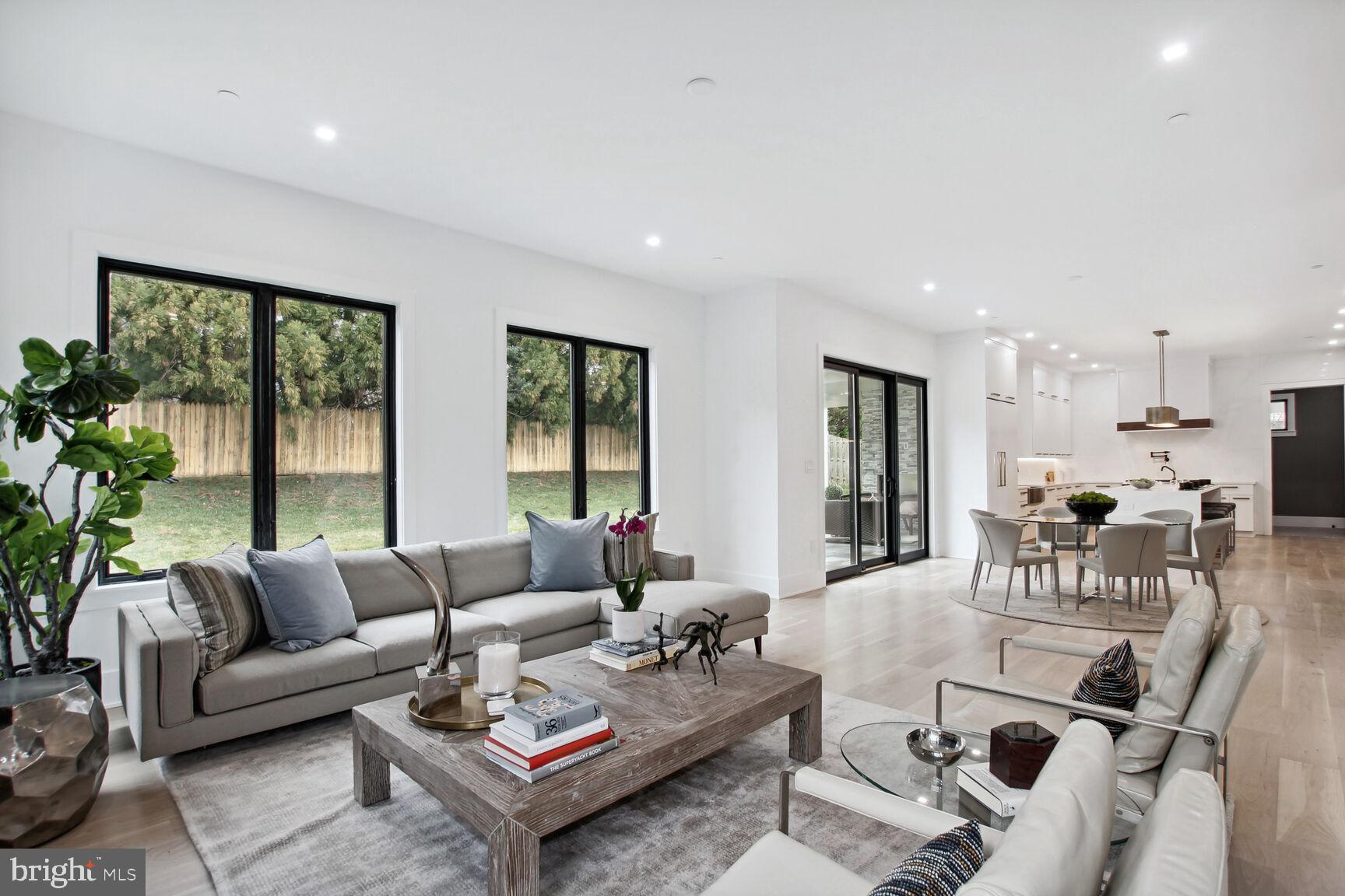 KENWOOD PARK - Residential