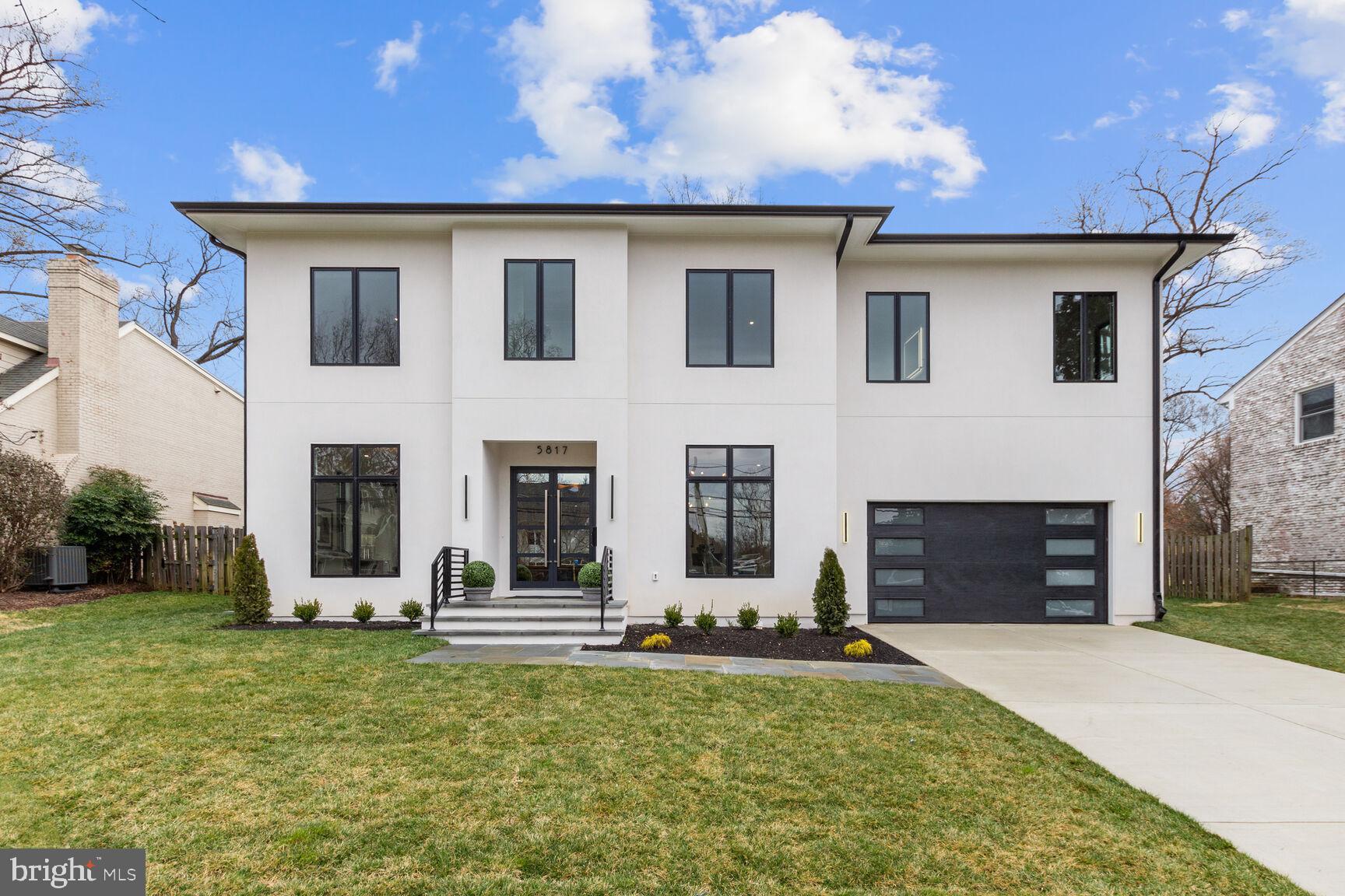 KENWOOD PARK - Residential