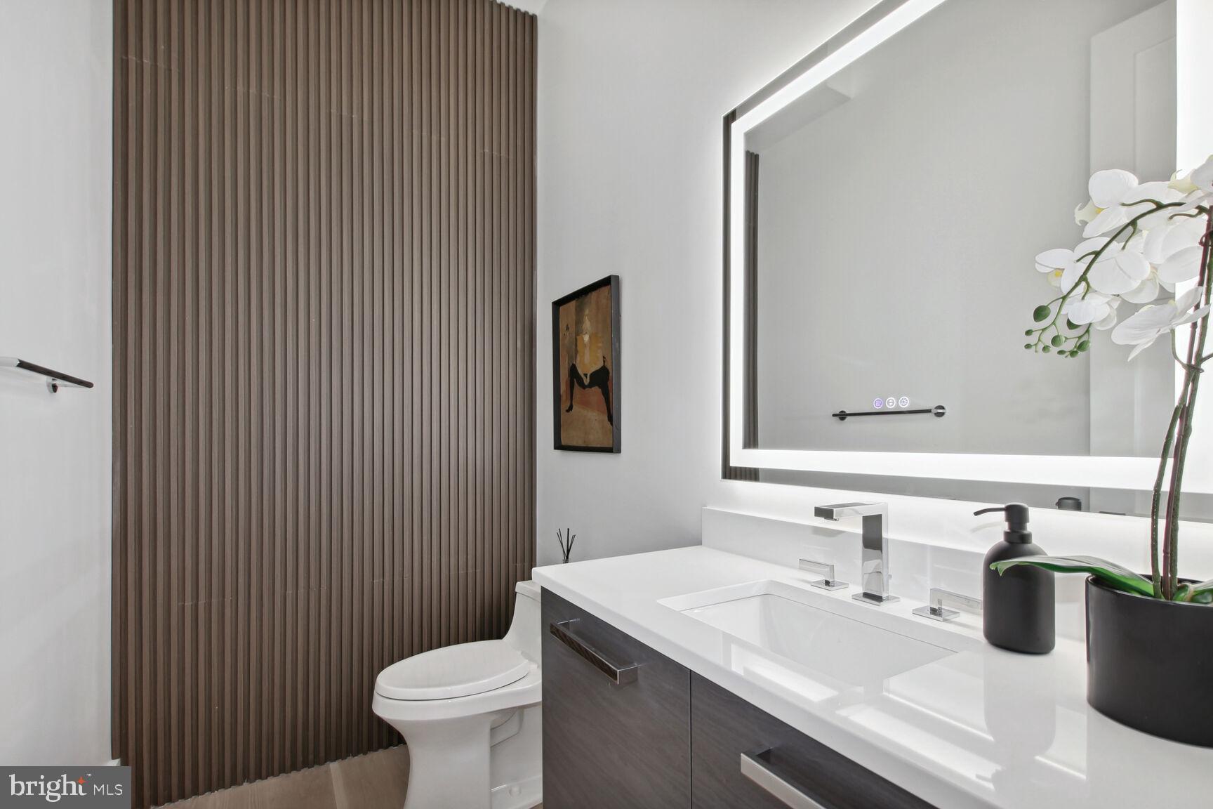 KENWOOD PARK - Residential