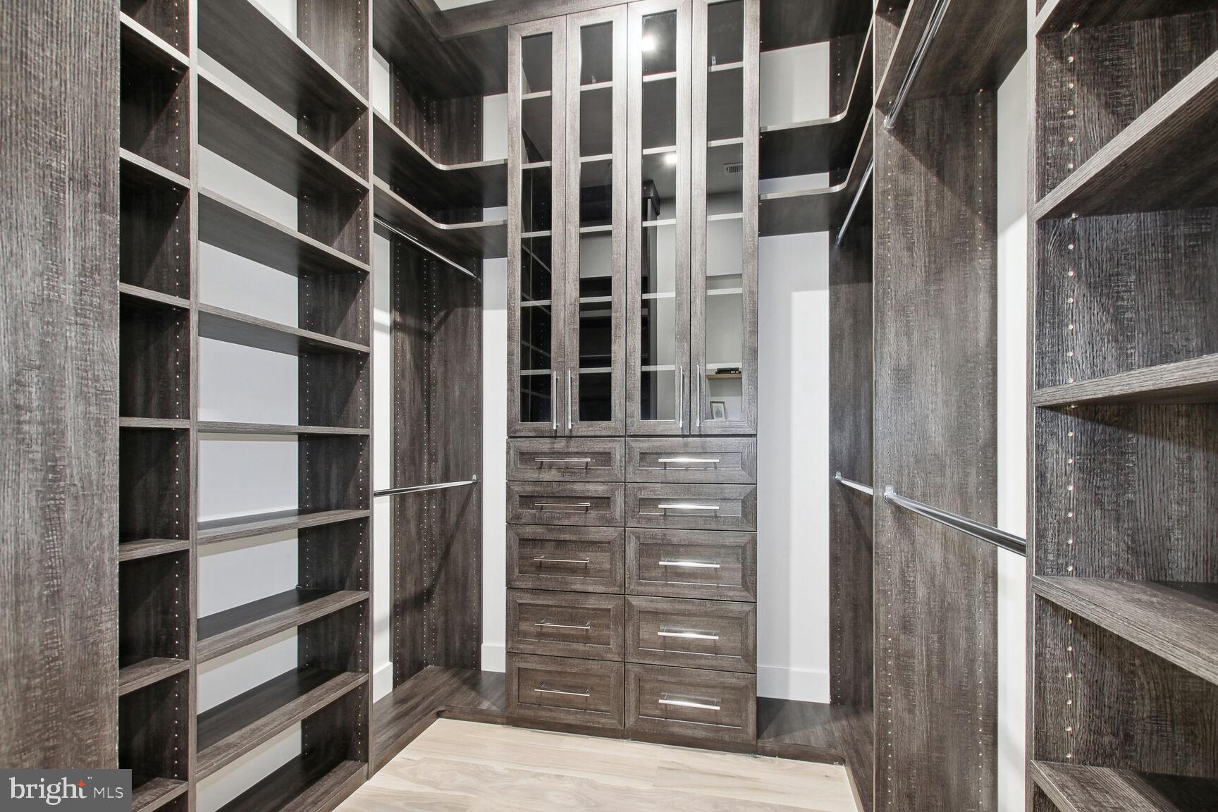 KENWOOD PARK - Residential