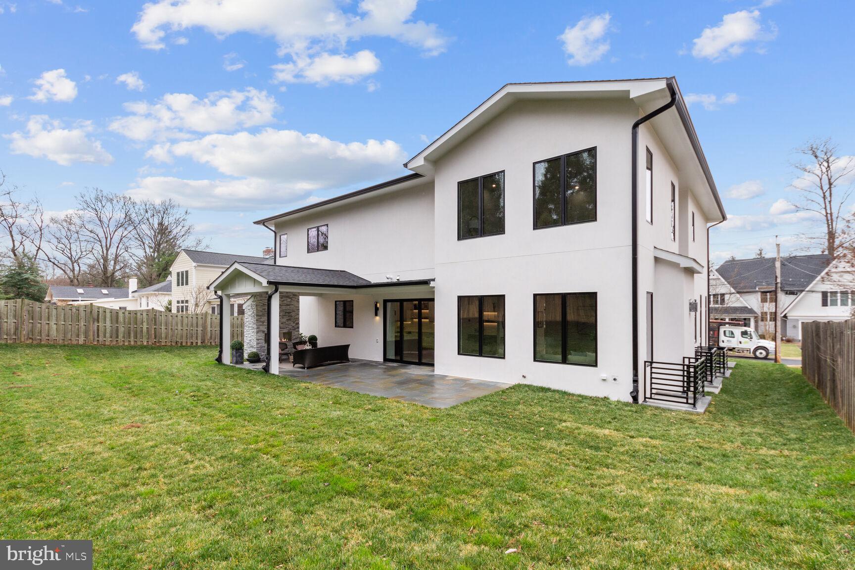 KENWOOD PARK - Residential