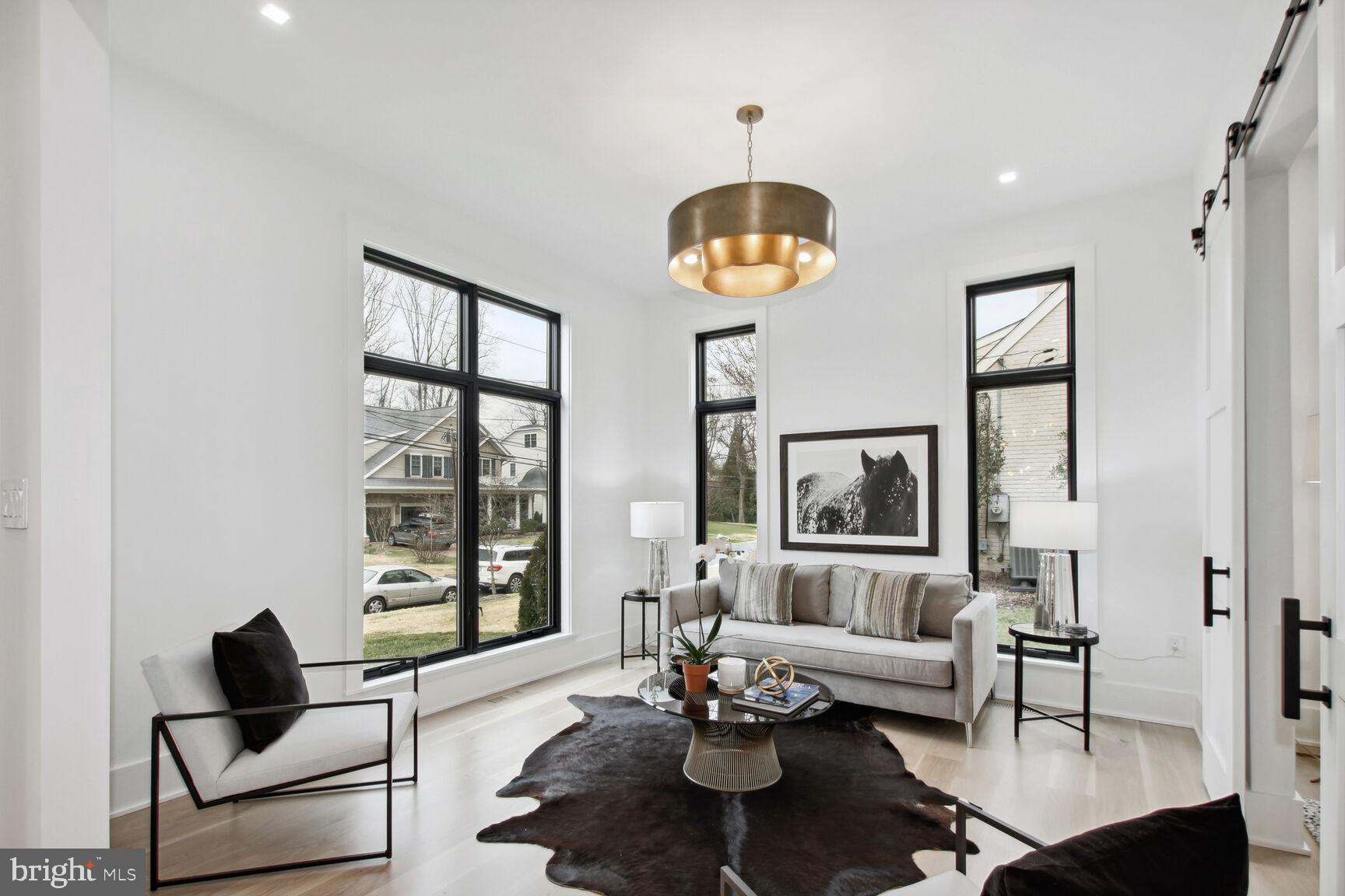 KENWOOD PARK - Residential