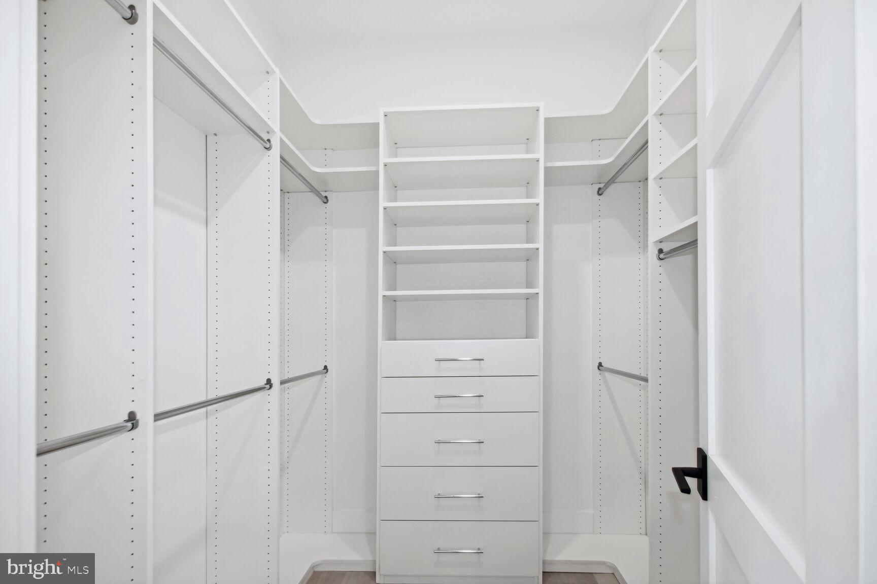 KENWOOD PARK - Residential