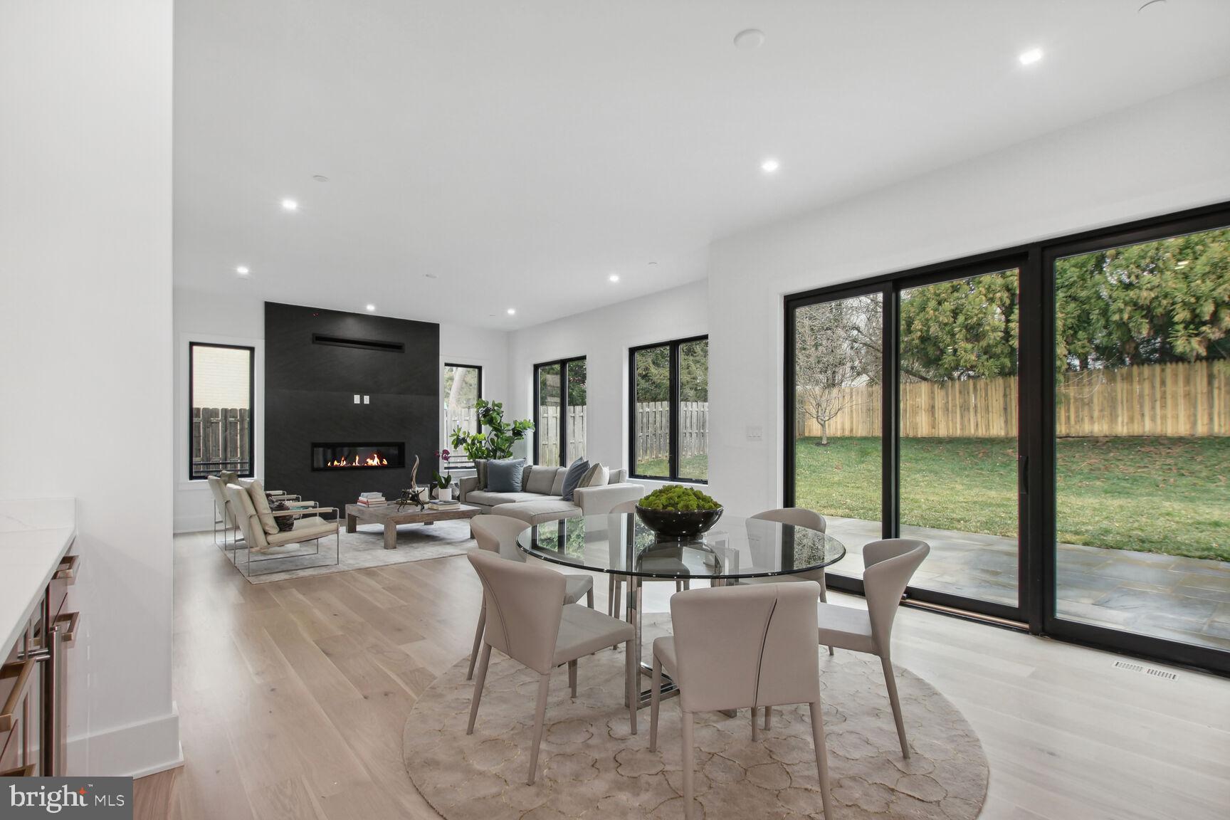 KENWOOD PARK - Residential