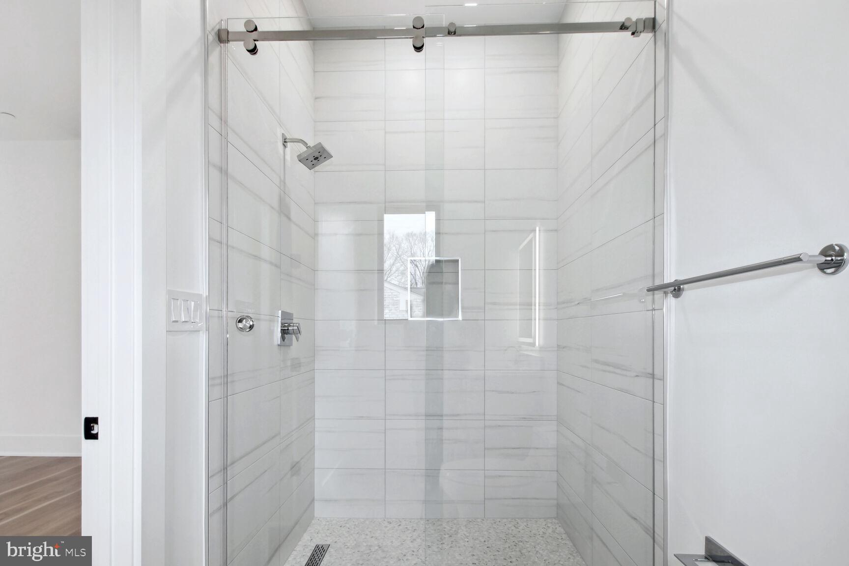 KENWOOD PARK - Residential