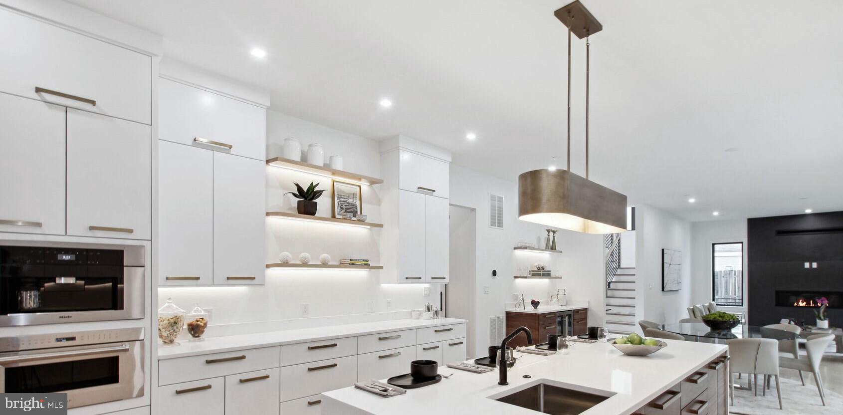 KENWOOD PARK - Residential