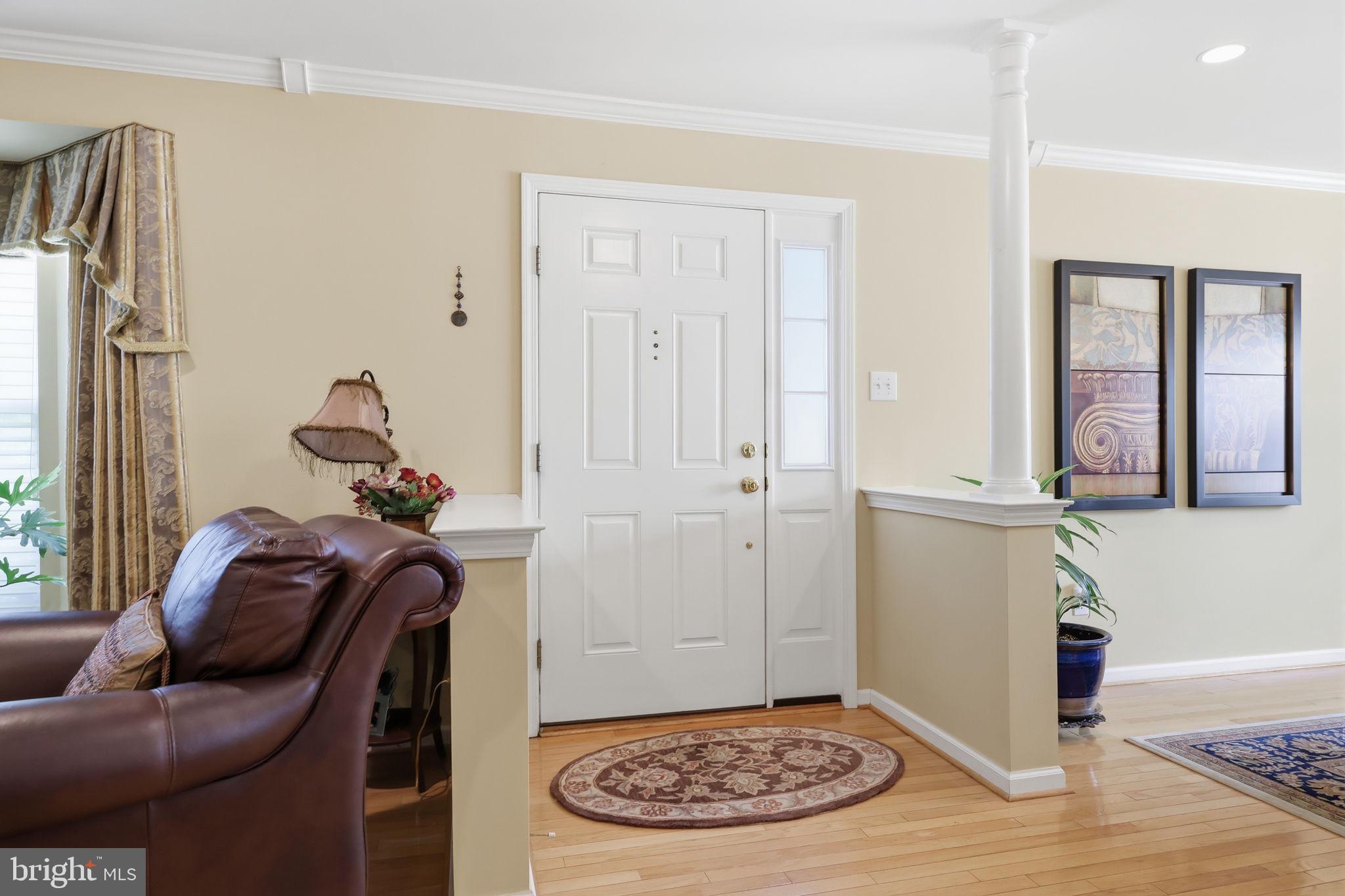 3381 WOODLAND CIRCLE