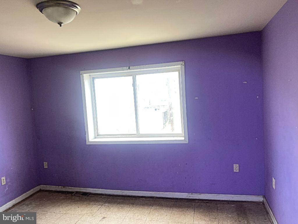 BALTIMORE HIGHLANDS - Residential