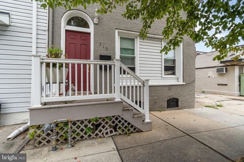 Photo of 315 W Walnut Street, LANCASTER, PA 17603 (MLS # PALA2077312)