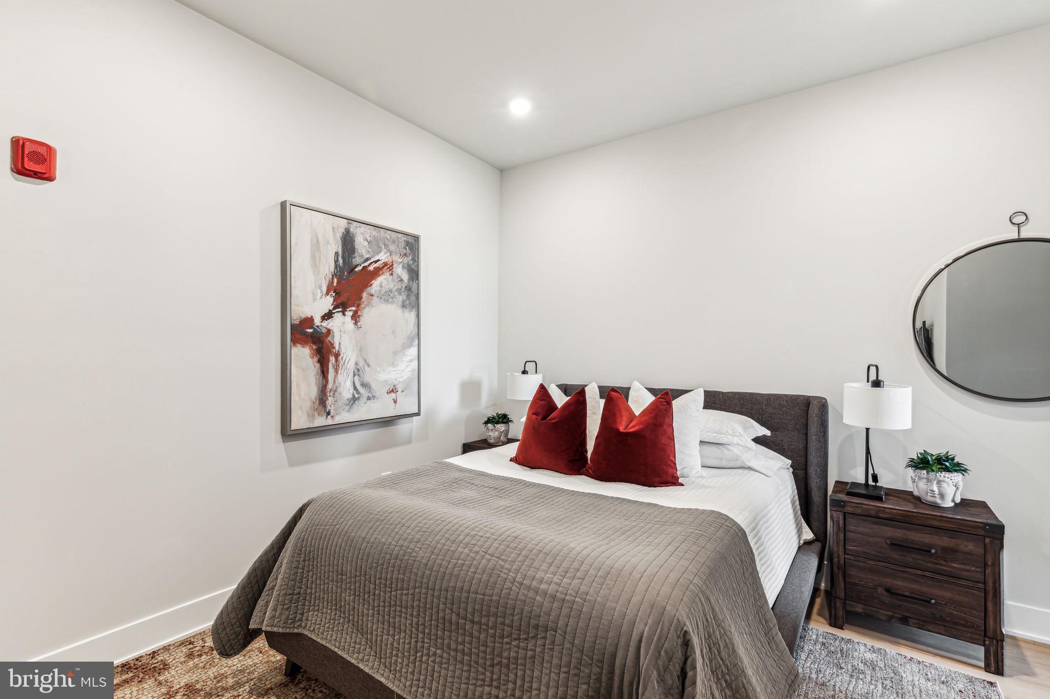 ROXBOROUGH - Residential Lease