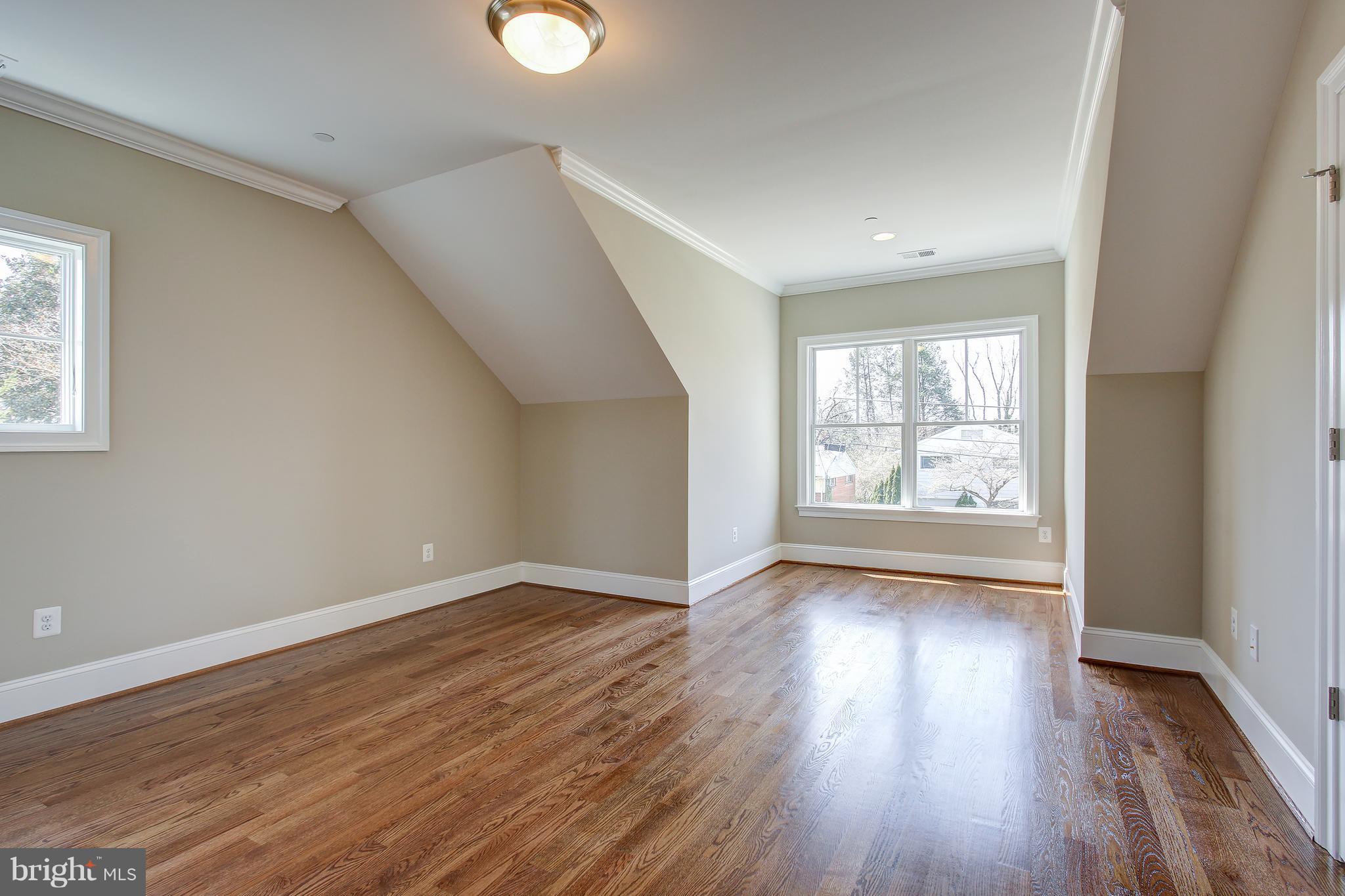 LANDON WOODS - Residential