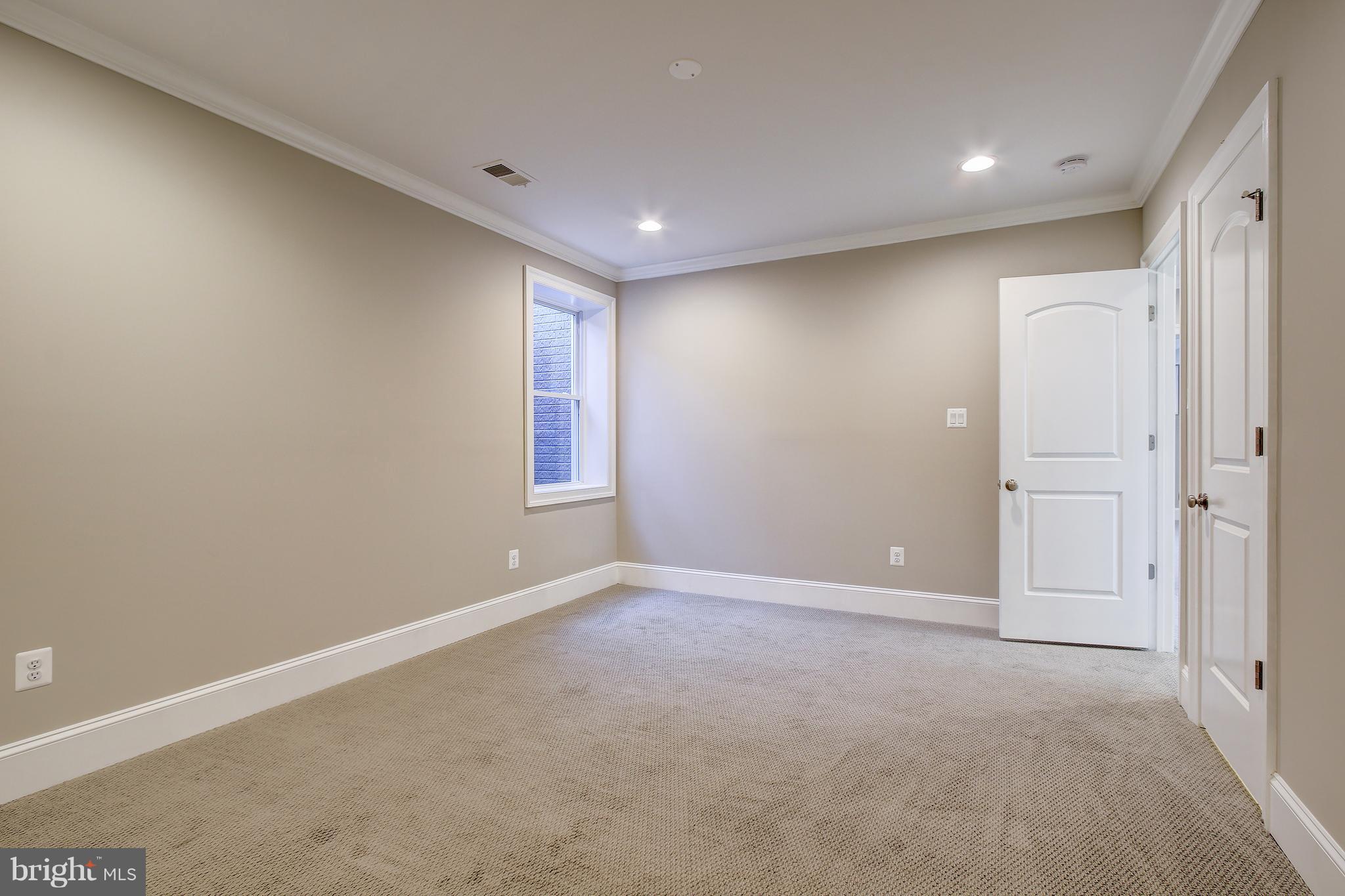 LANDON WOODS - Residential