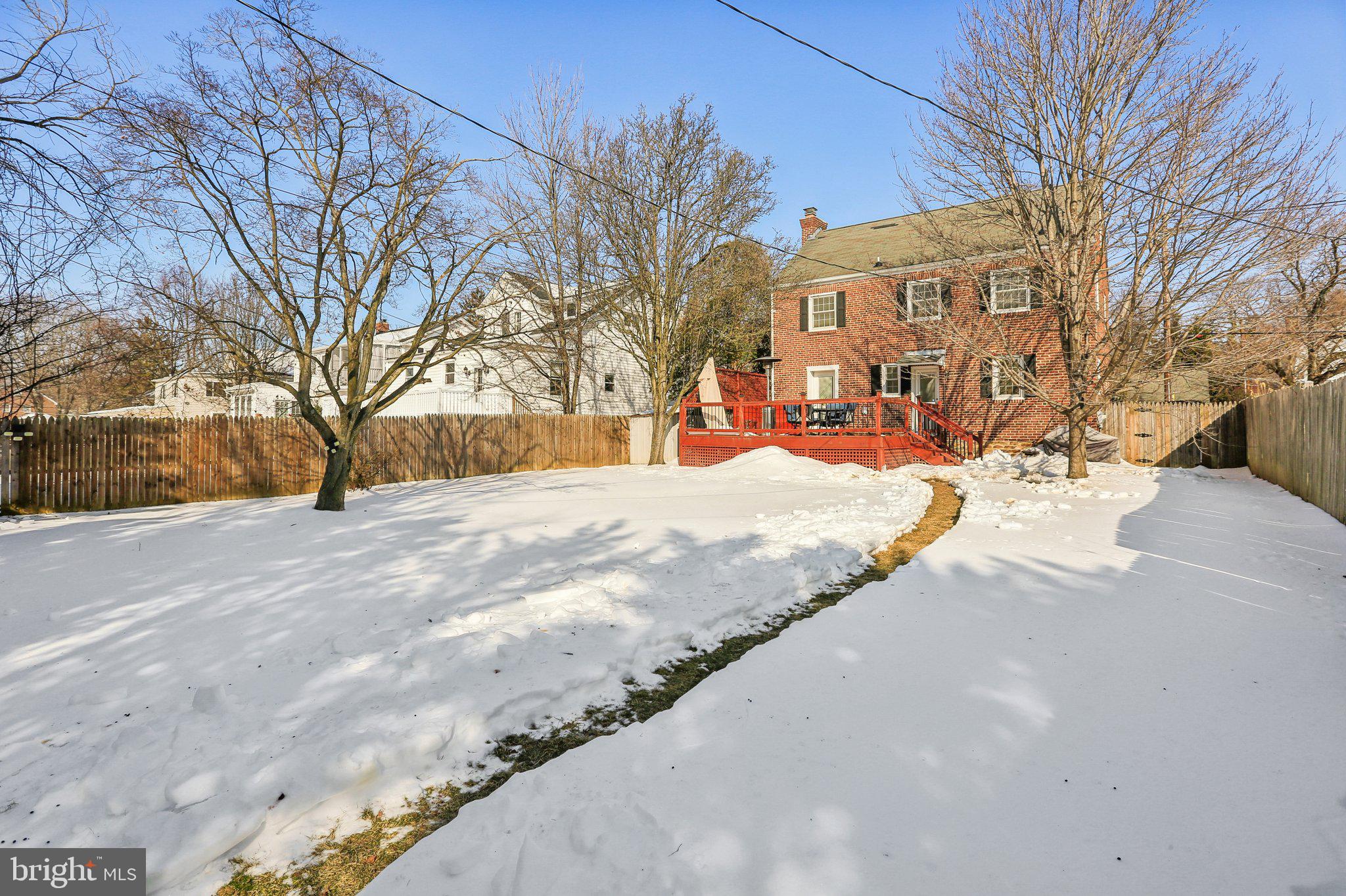 LAKE EVESHAM - Residential