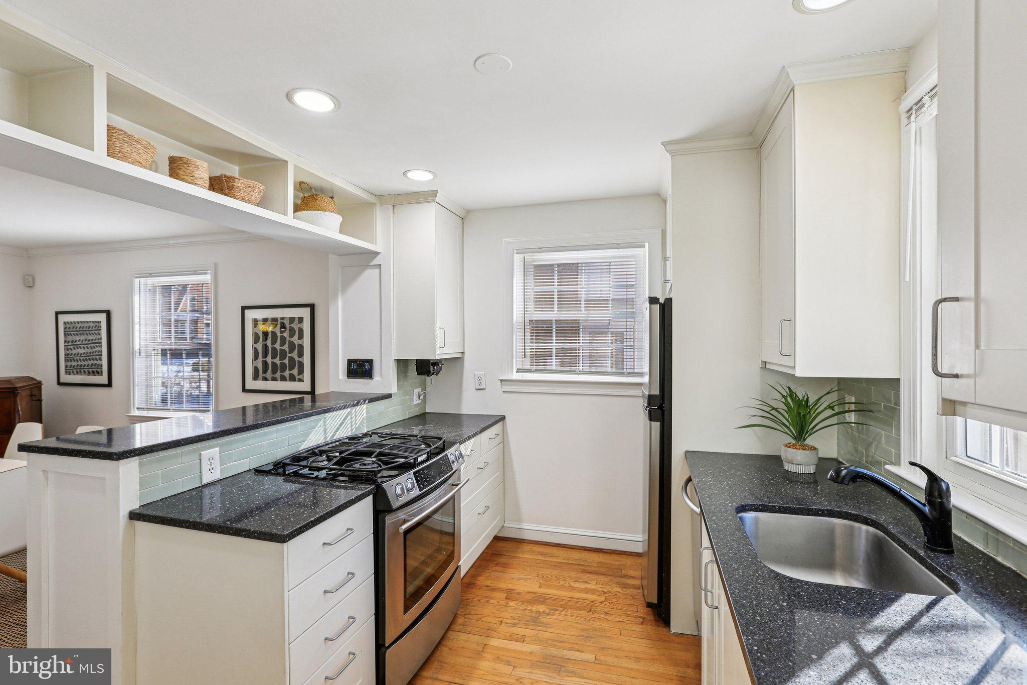 LAKE EVESHAM - Residential