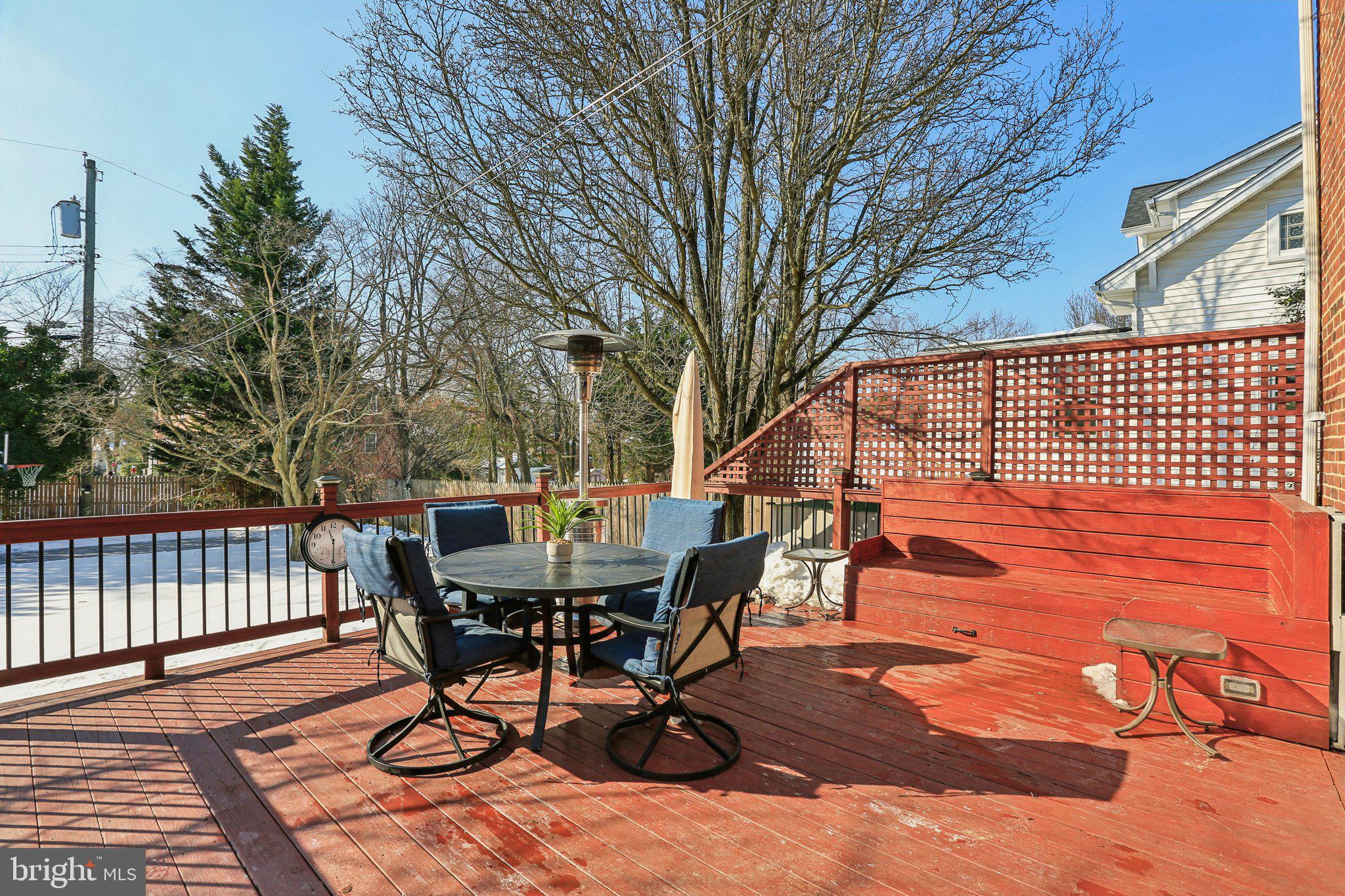 LAKE EVESHAM - Residential