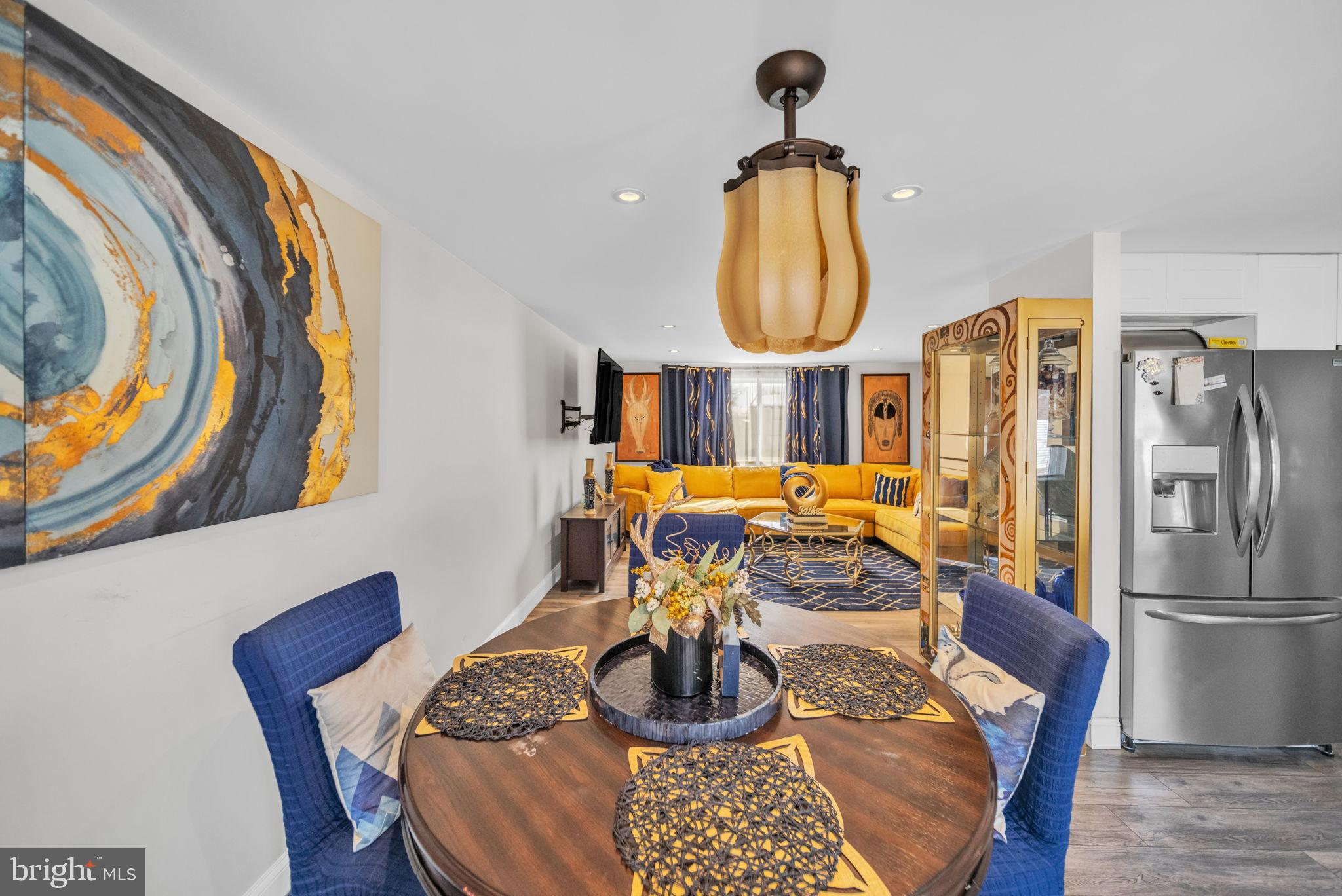 CLINTON WOODS - Residential