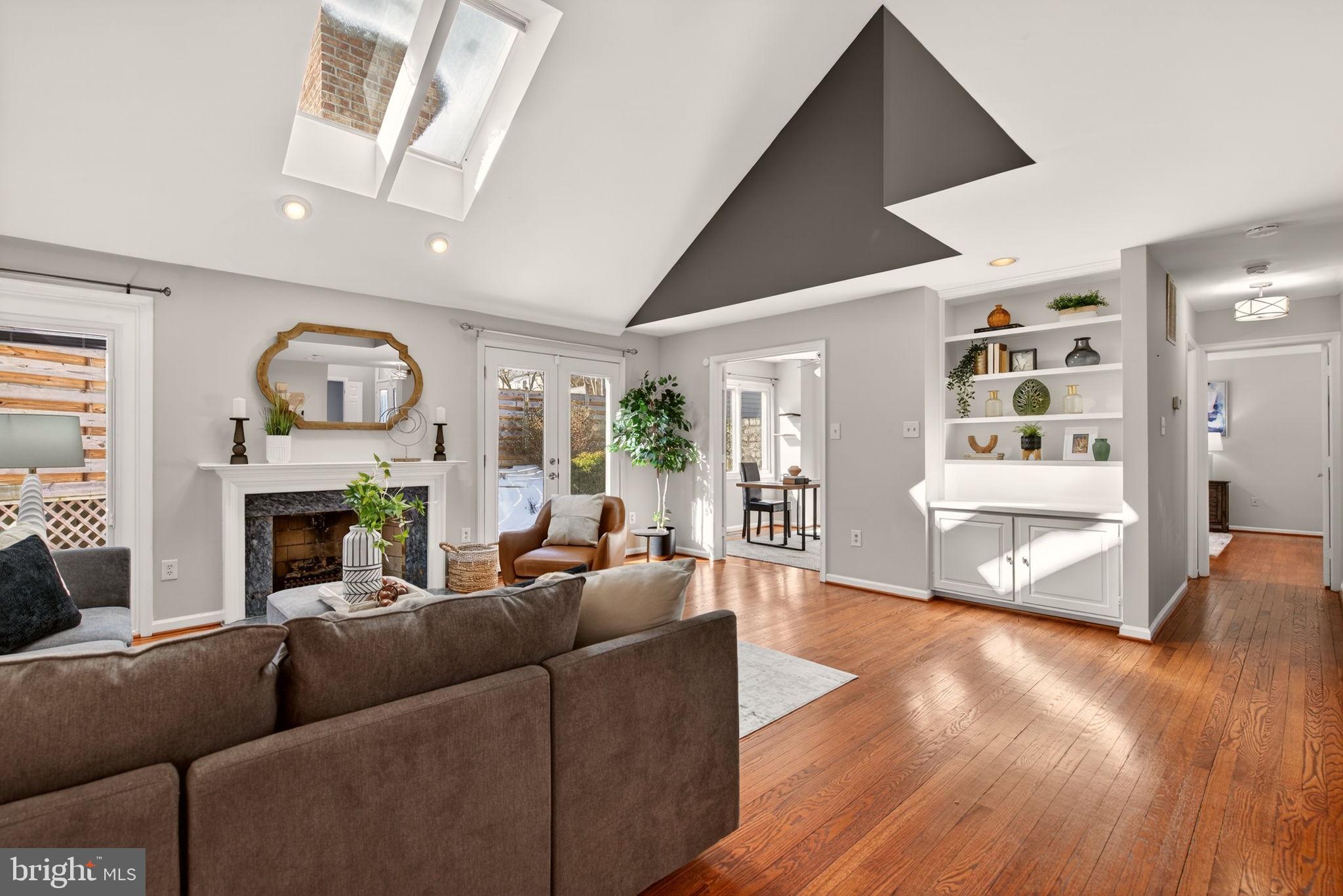 2924 ELMESMEADE COURT