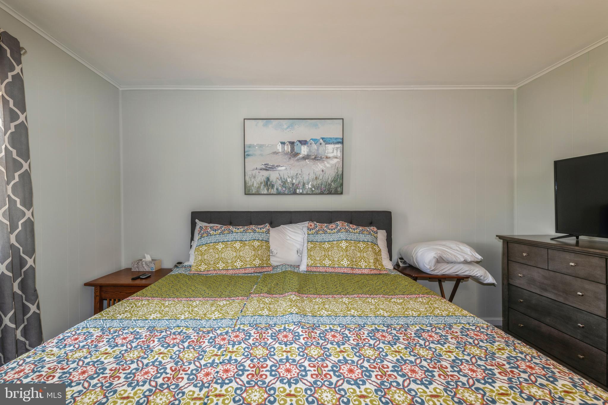 CRAB ISLAND SHORES - Residential