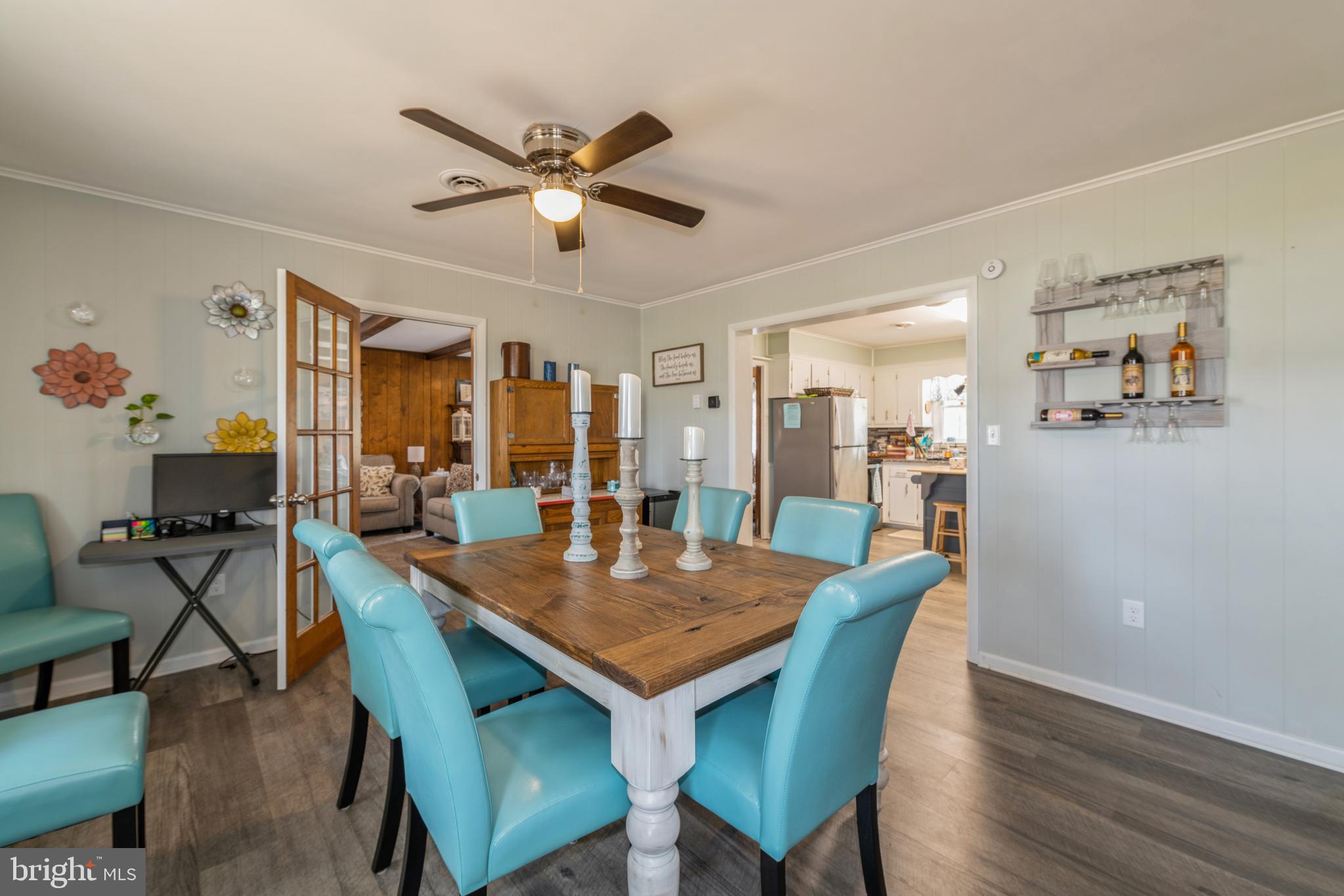 CRAB ISLAND SHORES - Residential