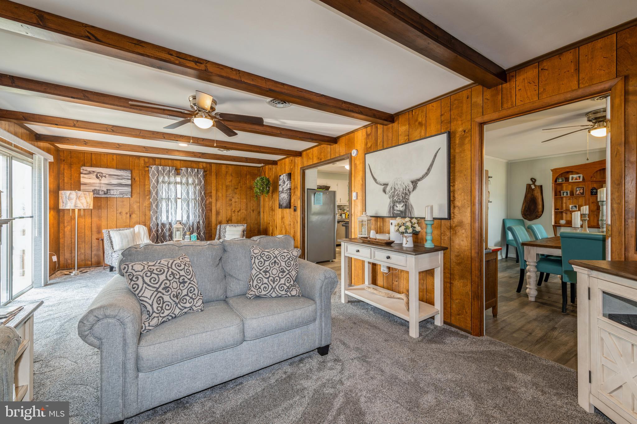 CRAB ISLAND SHORES - Residential