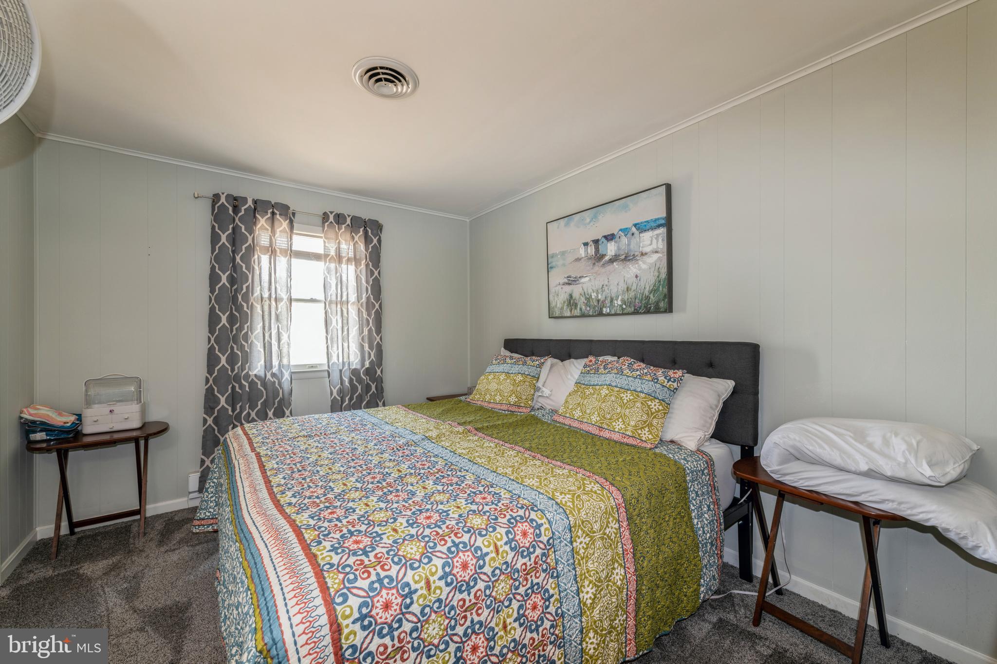 CRAB ISLAND SHORES - Residential